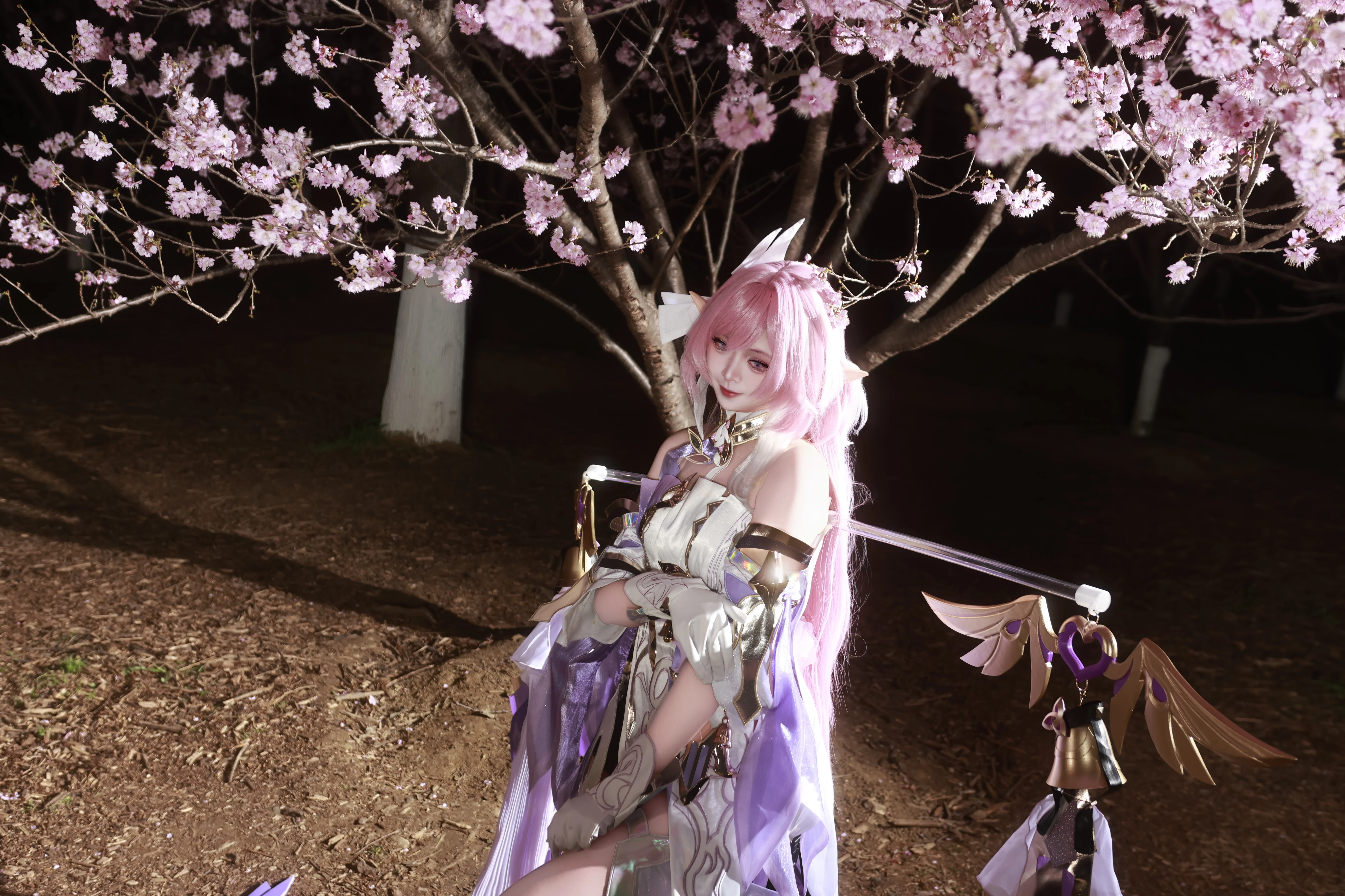 【爱莉希雅cos】夜樱下的粉色精灵，崩坏3的绝美瞬间 - 第 2 张