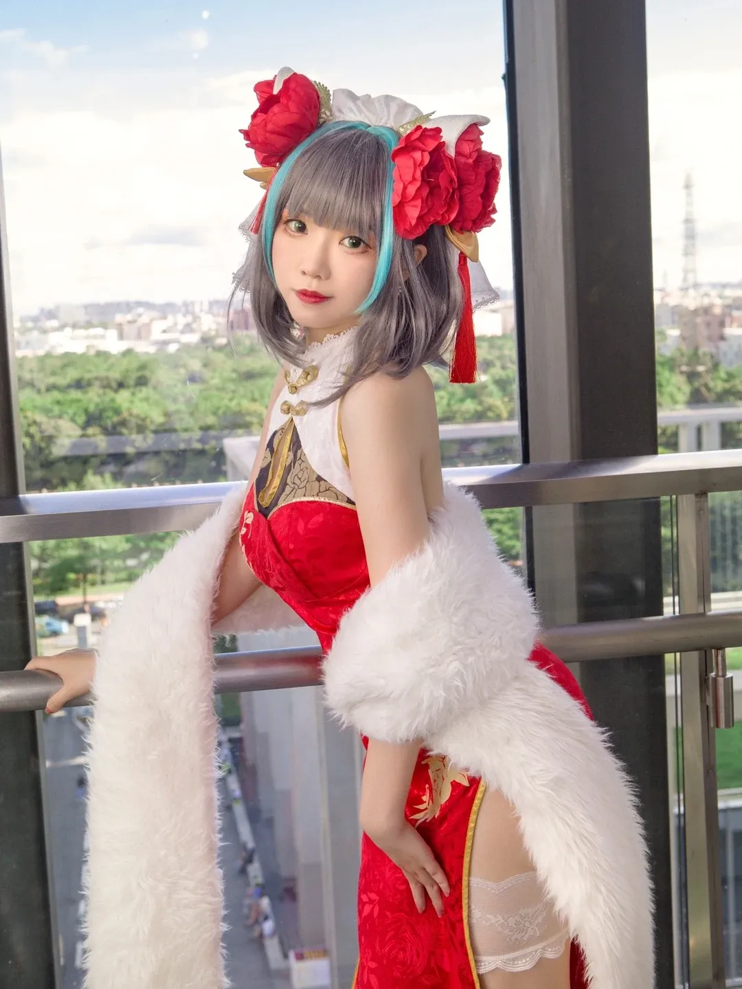 【Azur Lane Cheshire Cosplay】Red Cheongsam and Day Tour at Guangzhou CPSP Anime Convention - Image 1