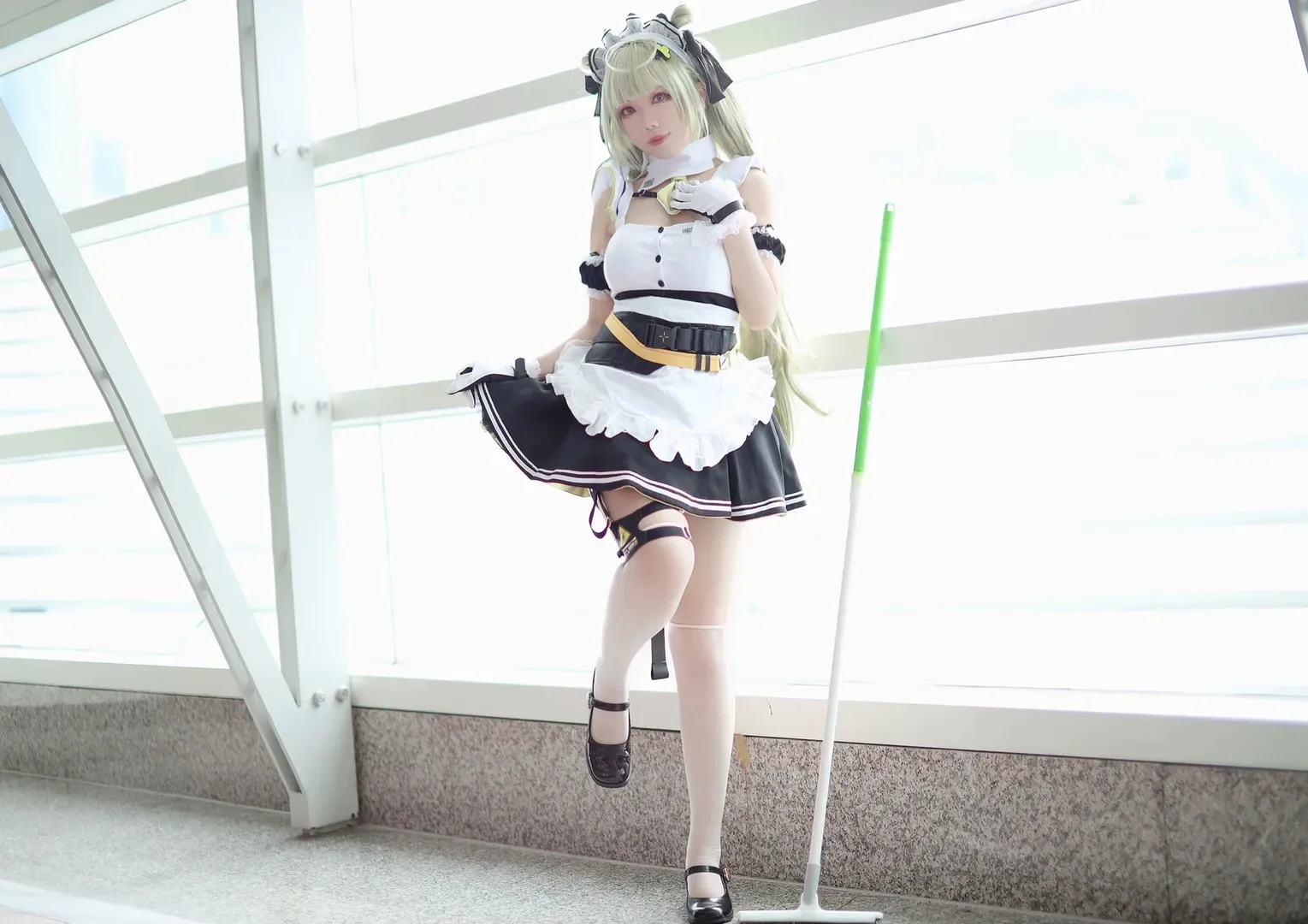 【索达cos】胜利女神妮姬里的战术女仆，打扫时间到