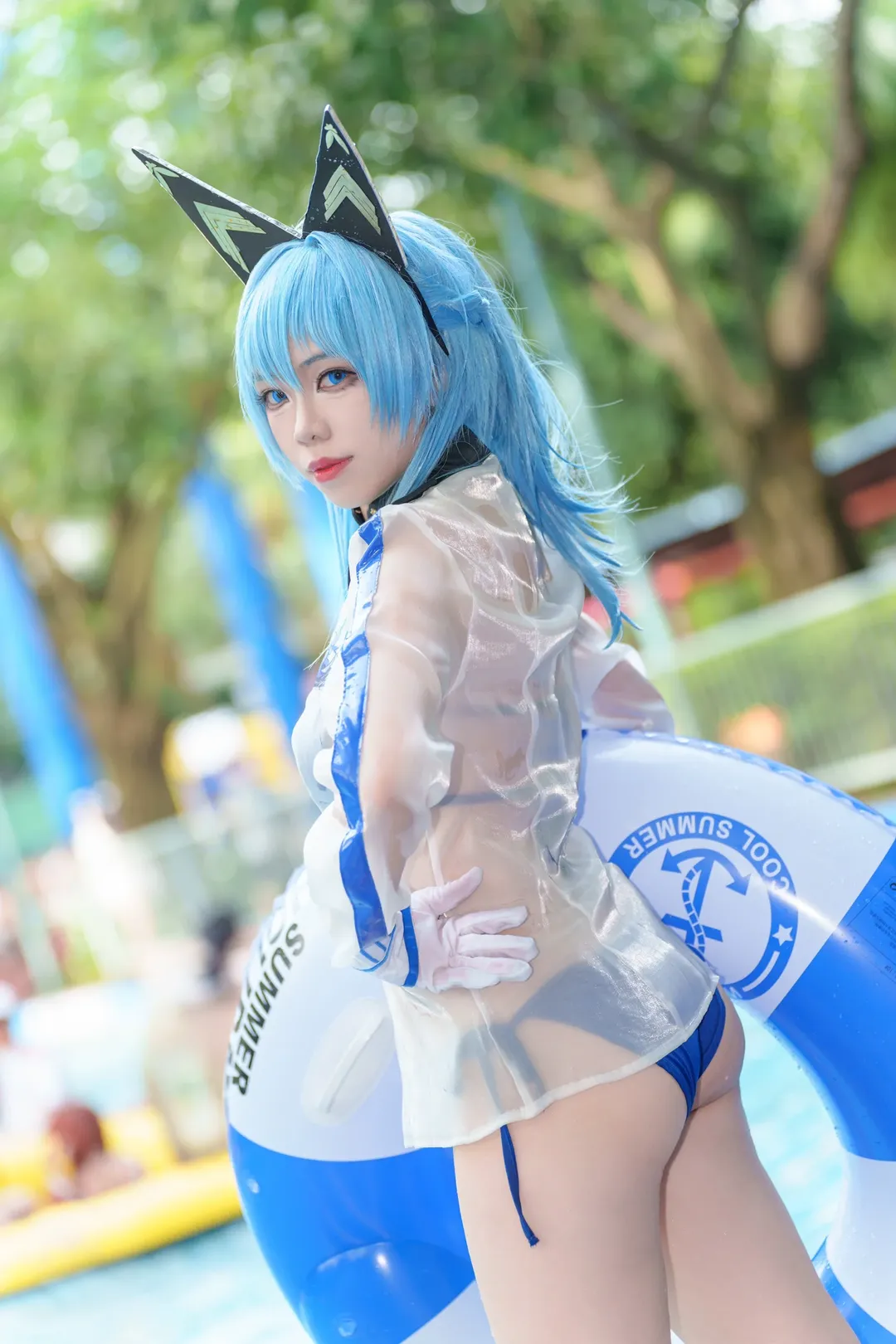 【Helen cosplay】Goddess of Victory: Nikke Swimsuit Edition: A Refreshing Splash Day - Image 1