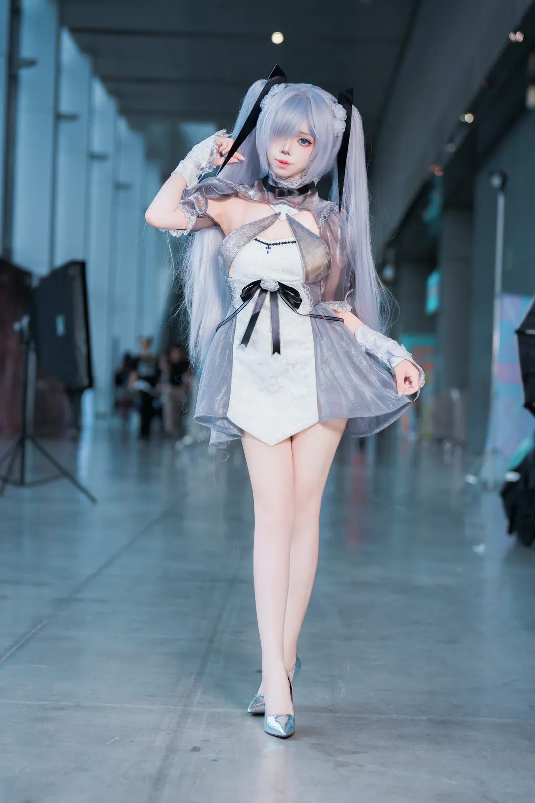 【灰姑娘cos】国服胜利女神NIKKE上线，灰姑娘降临广州萤火虫漫展