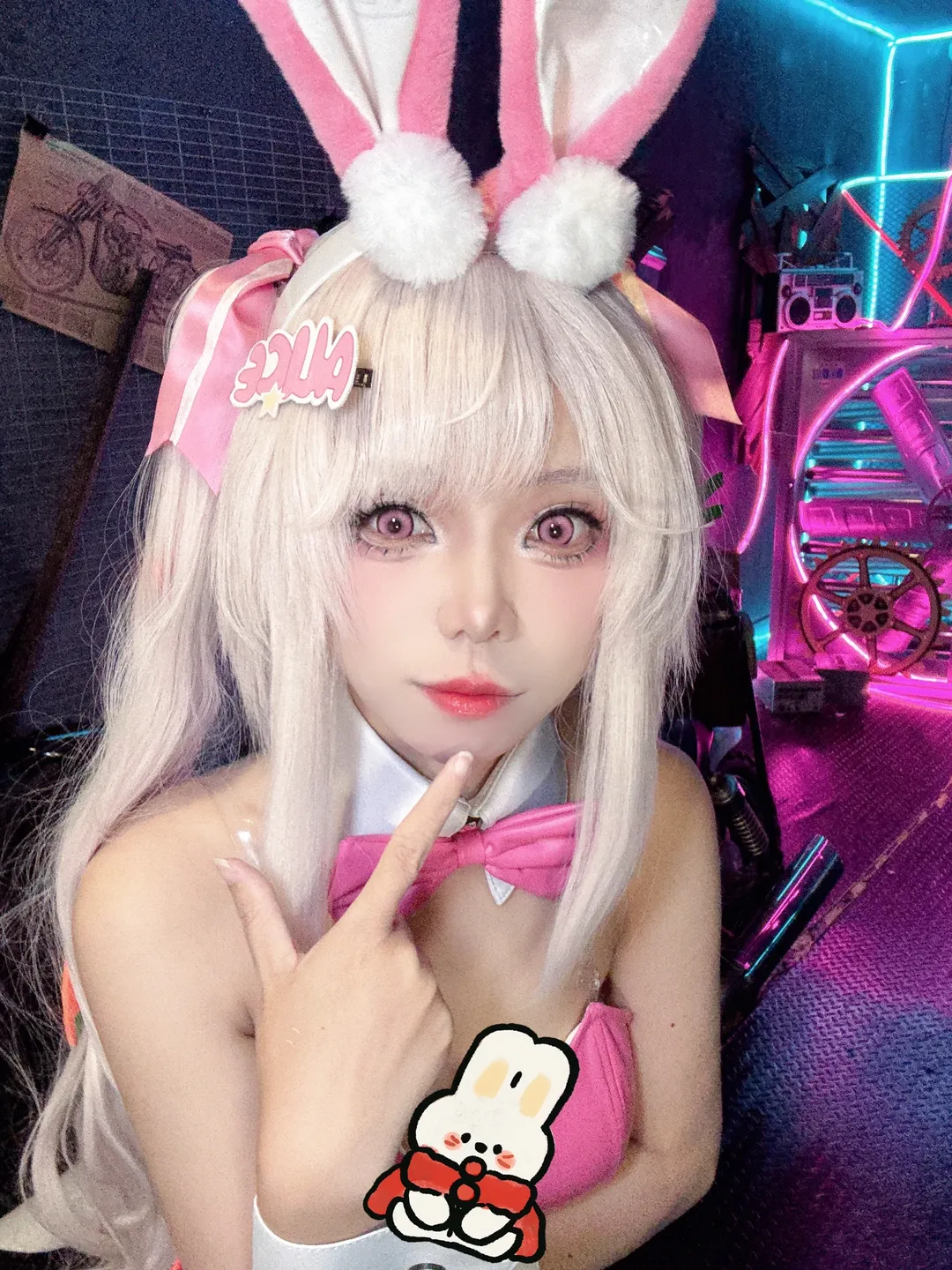 【爱丽丝cos】成年人不做选择，原皮赛车服和兔女郎我都要