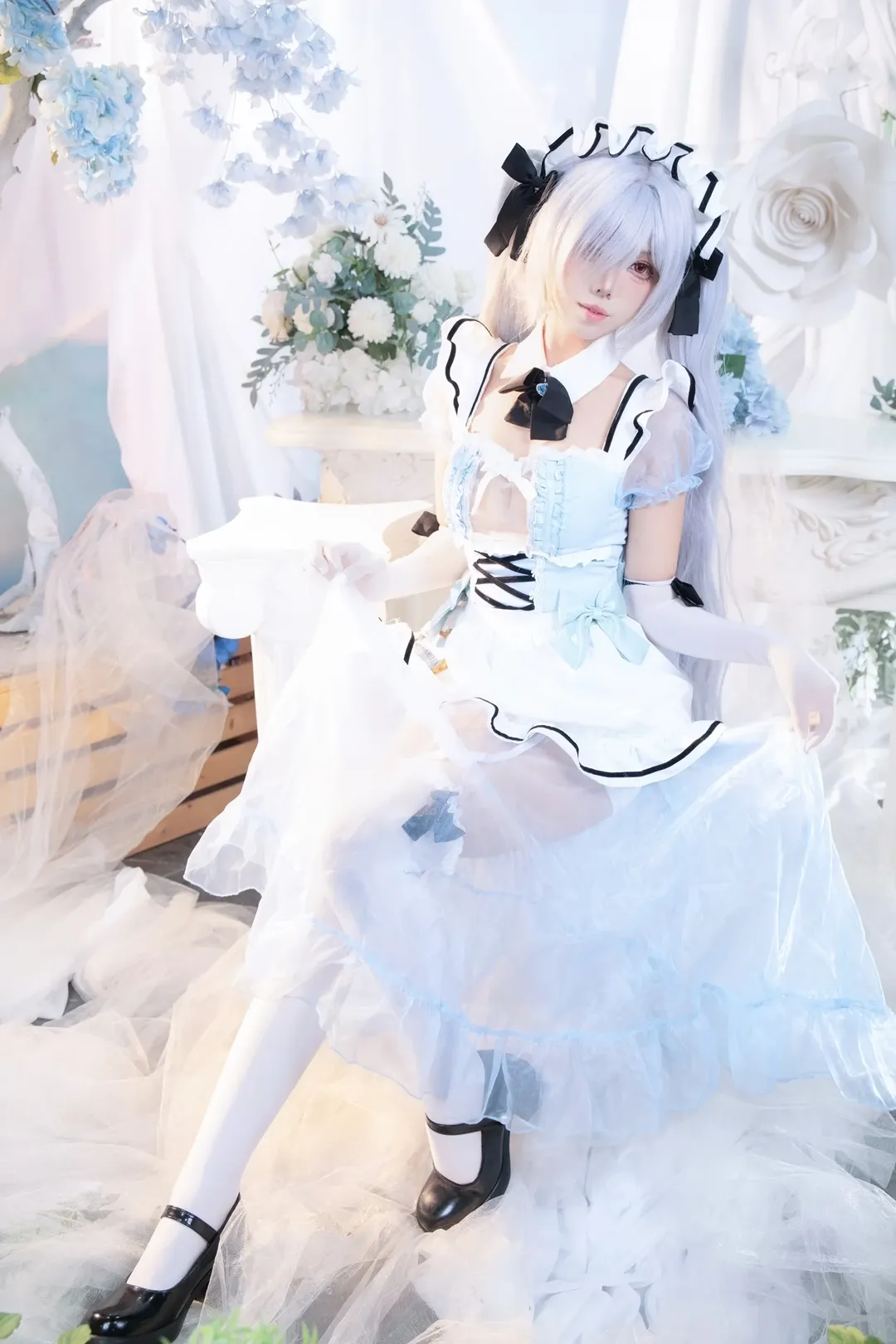 【灰姑娘cos】Nikke胜利女神：萤火虫的蓝白女仆装拍摄记录