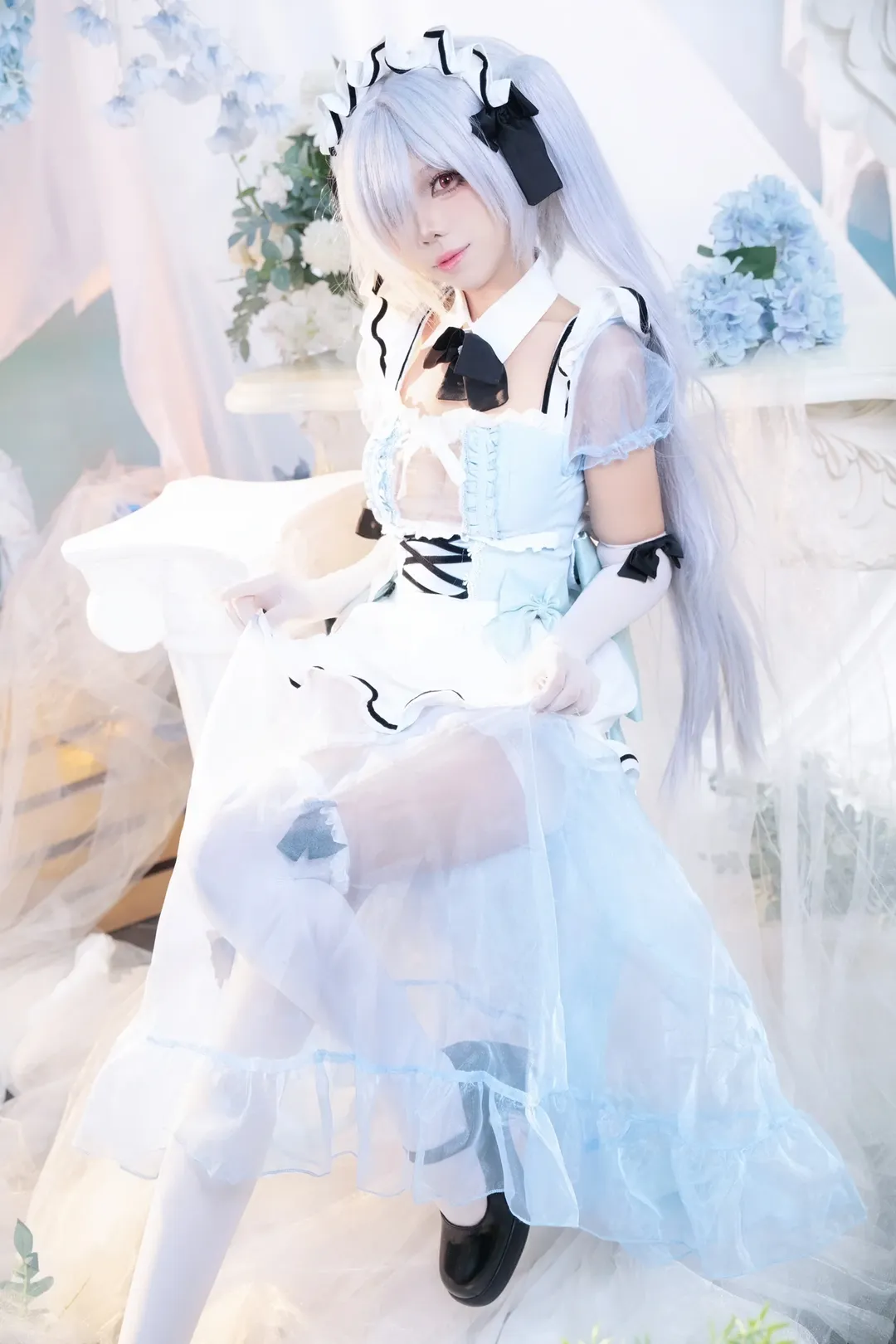【シンデレラ コスプレ】勝利の女神：NIKKE ホタルACGエキスポの青白メイド服撮影記録 - 6 枚目