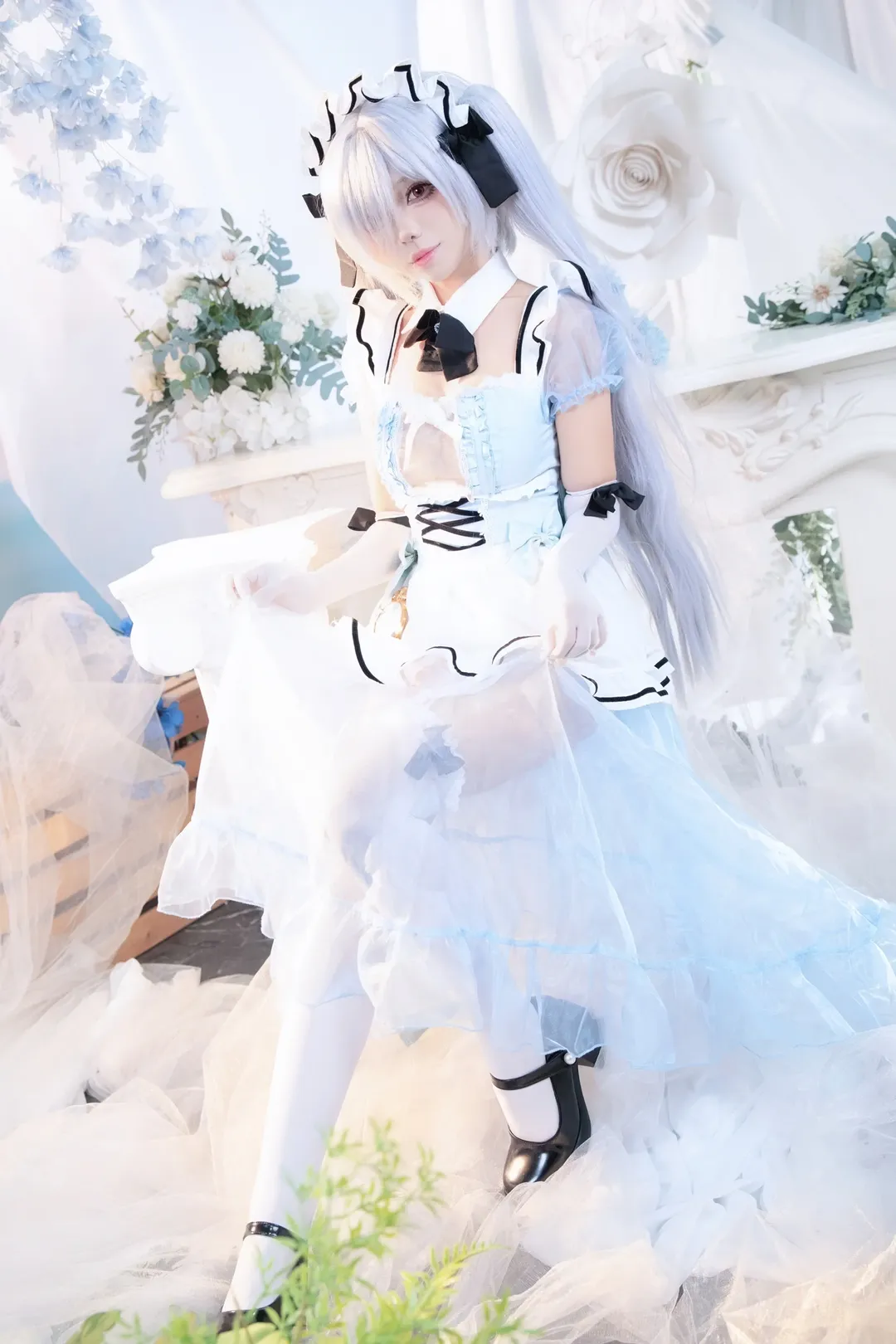 【シンデレラ コスプレ】勝利の女神：NIKKE ホタルACGエキスポの青白メイド服撮影記録 - 9 枚目