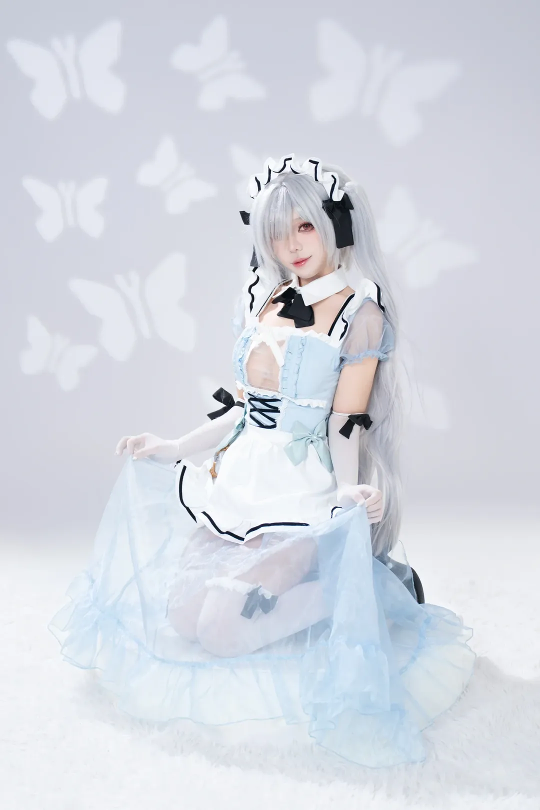 【灰姑娘cos】Nikke胜利女神里的她，萤火虫漫展蓝白女仆装现场直拍 - 第 6 张