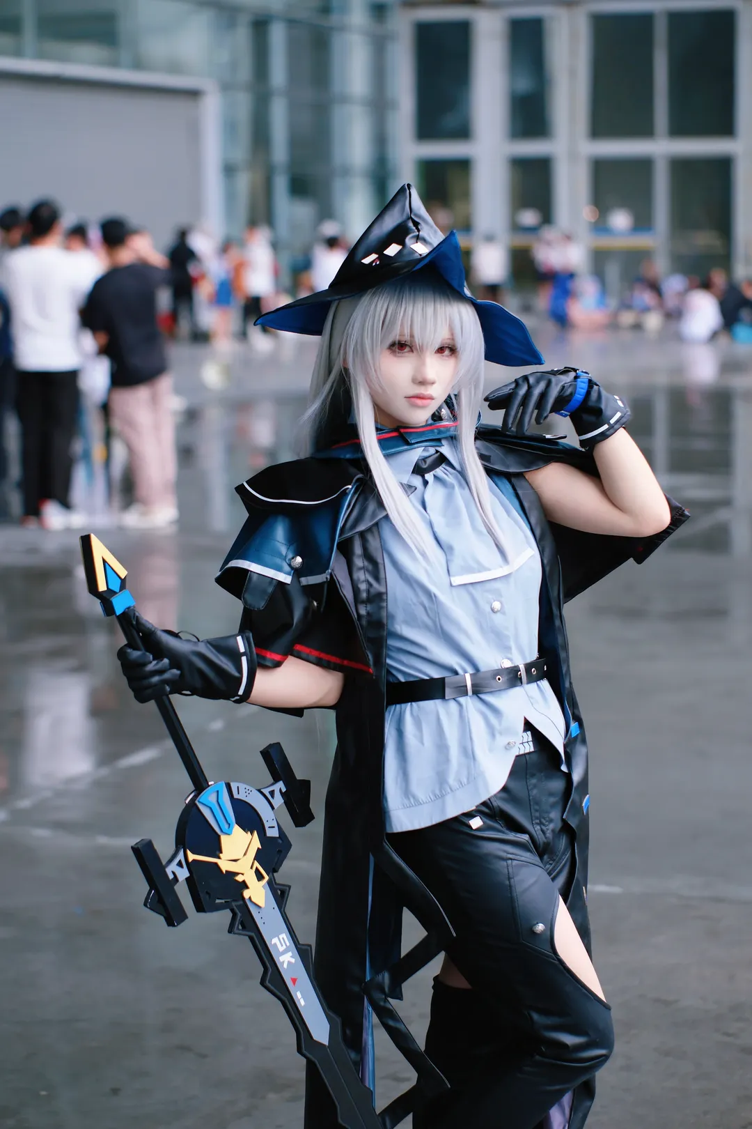 【斯卡蒂cos】明日方舟深海猎人，上岸的瞬间捕获全场视线 - 第 3 张
