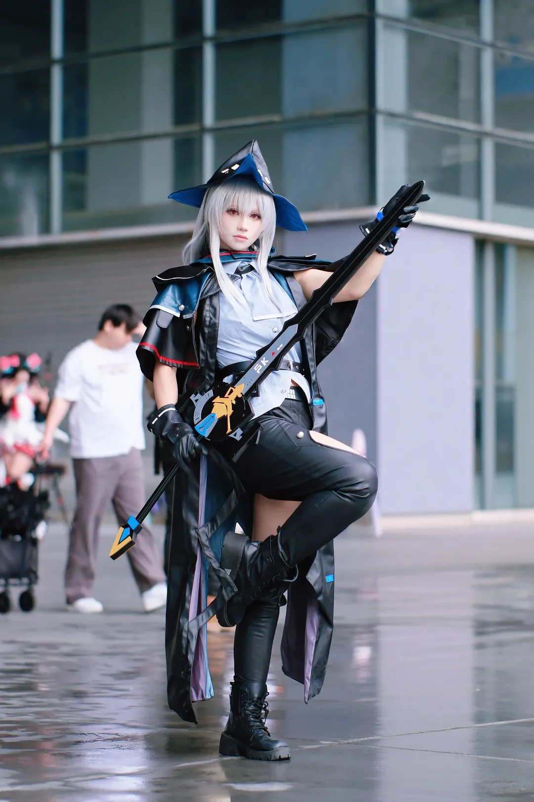 【斯卡蒂cos】明日方舟深海猎人，上岸的瞬间捕获全场视线