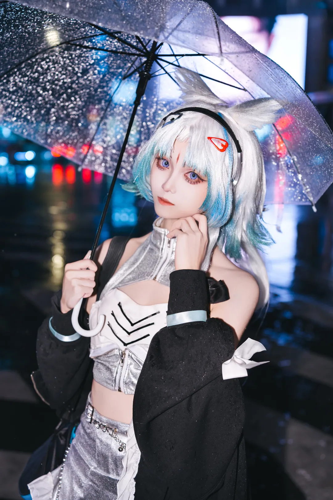 【李织烟cos】终末地的雨夜，直闪捕捉的赛博瞬间