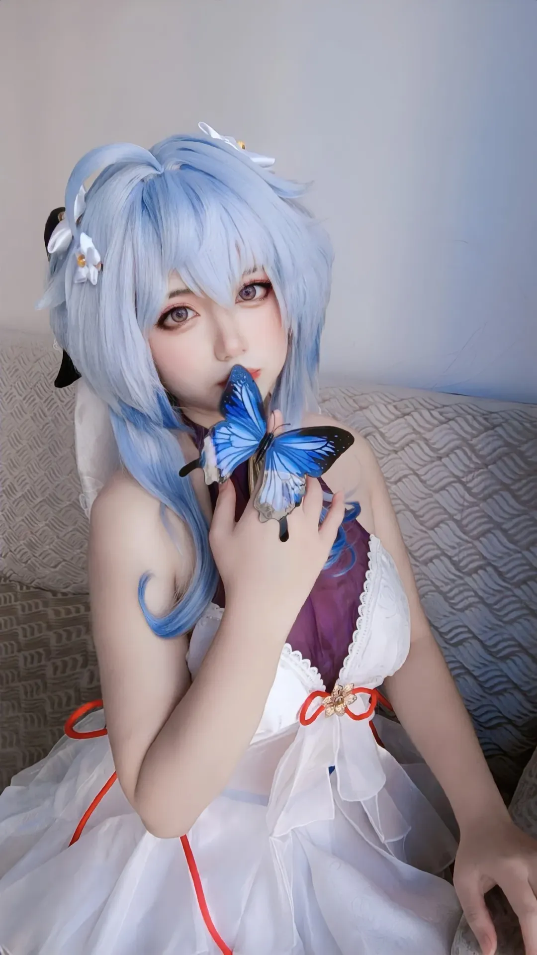 【甘雨cos】琉璃百合般清透，这只蝶曾误入我的镜头 - 第 2 张
