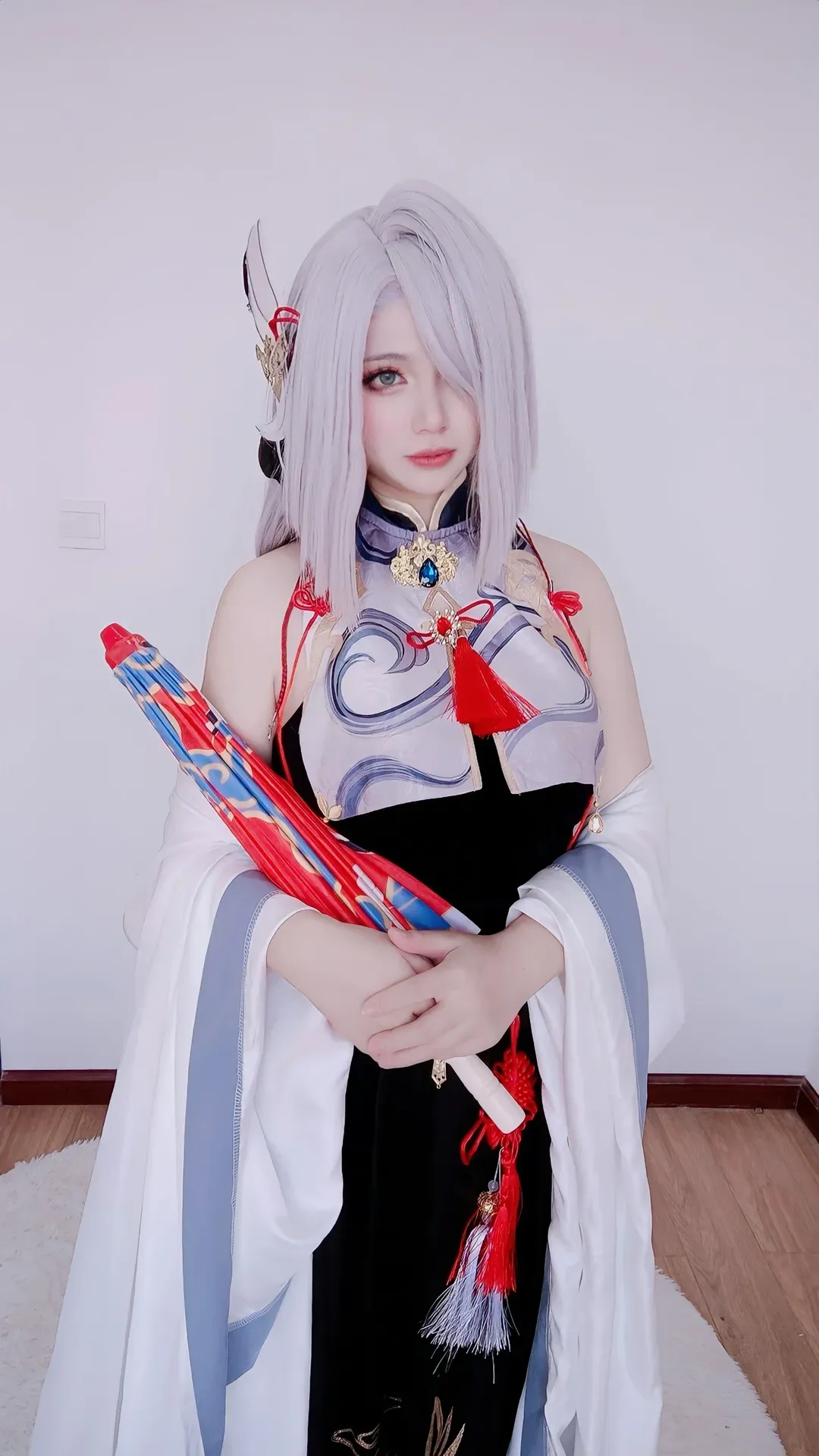【申鹤cos】银发红绳，重现仙家气韵 - 第 1 张