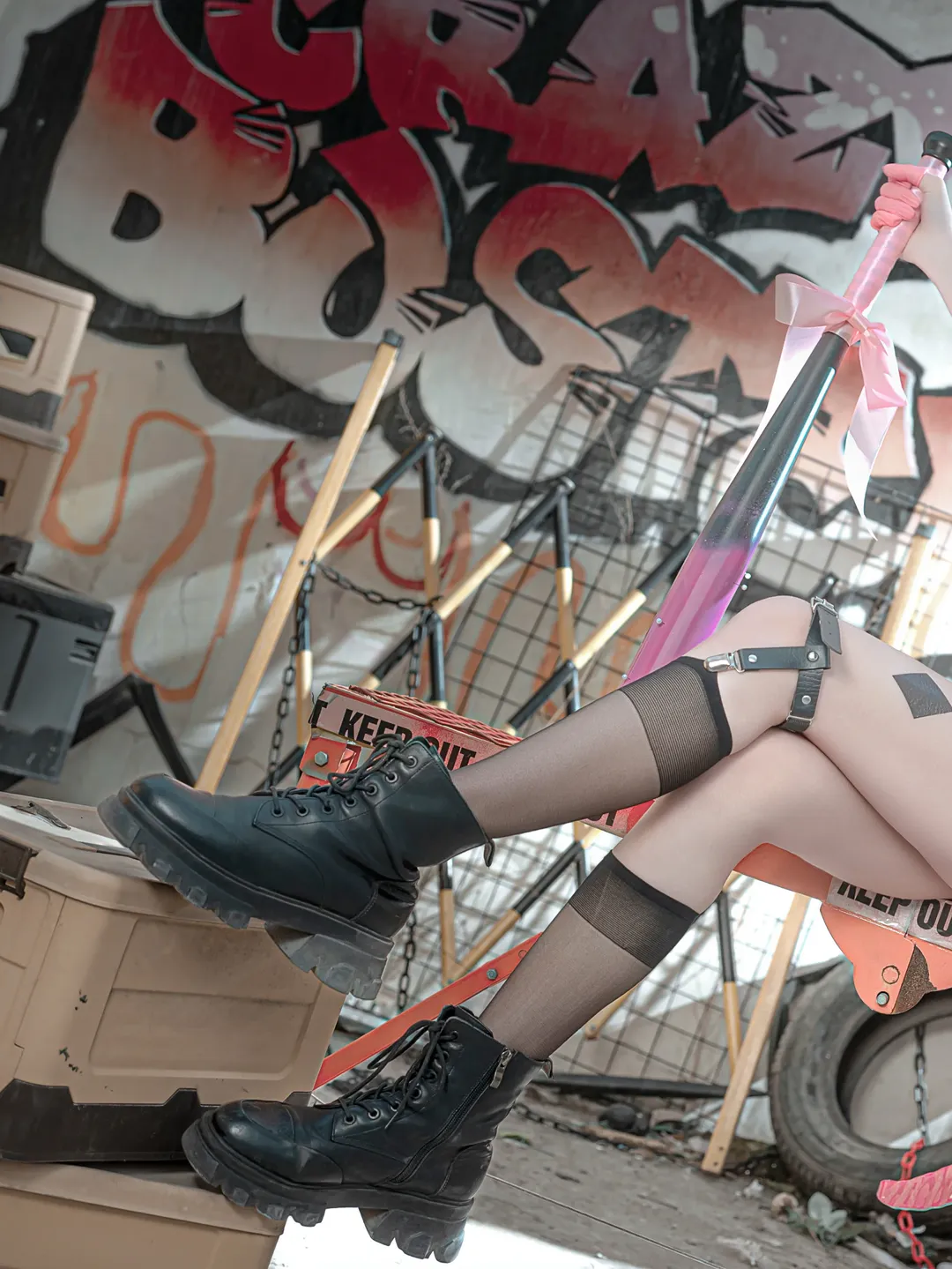 【エリザベス コスプレ】『Fate/Grand Order』、廃墟での竜娘コスプレ写真が解禁 - 1 枚目