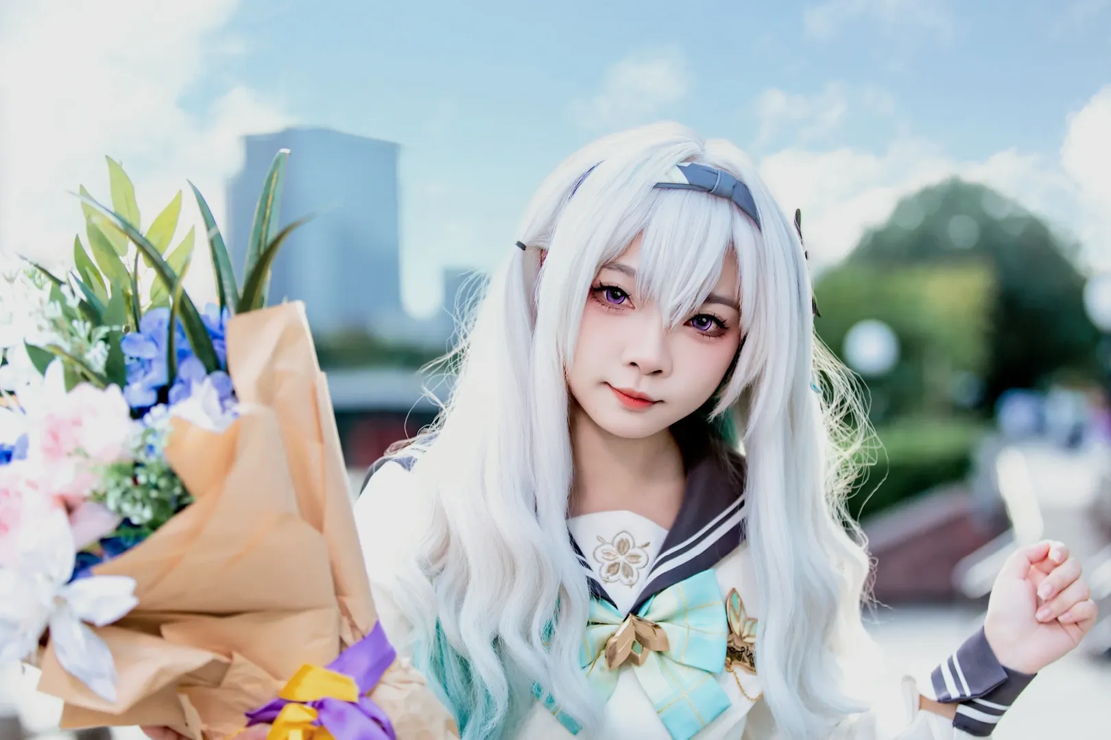 【崩坏星穹铁道流萤cos】水岸边的夏日外景回眸 - 第 4 张