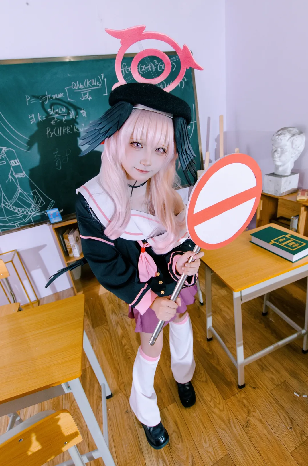 【小春cos】蔚蓝档案风纪委员的日常补习时间 - 第 10 张