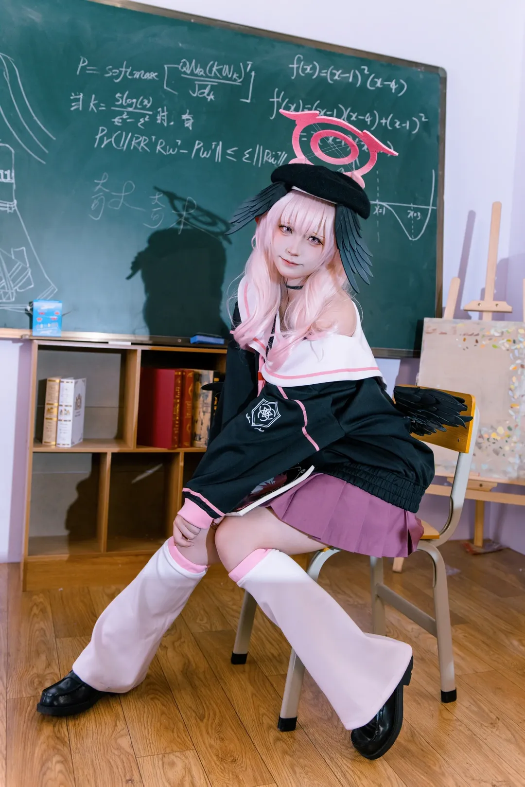 【小春cos】蔚蓝档案风纪委员的日常补习时间 - 第 2 张