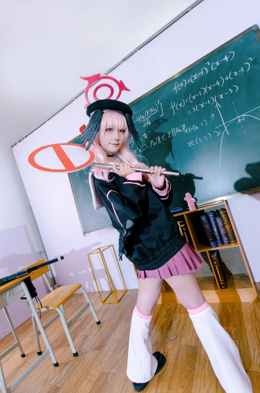 【小春cos】蔚蓝档案风纪委员的日常补习时间 - 第 3 张