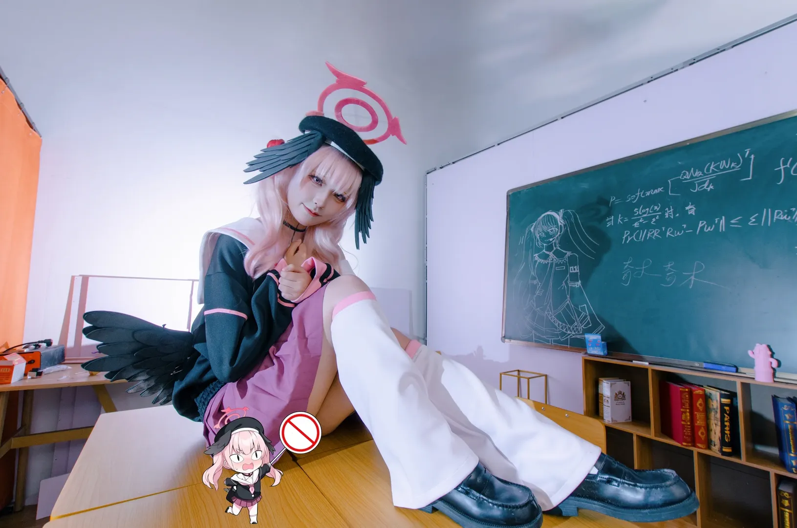 【小春cos】蔚蓝档案风纪委员的日常补习时间 - 第 9 张