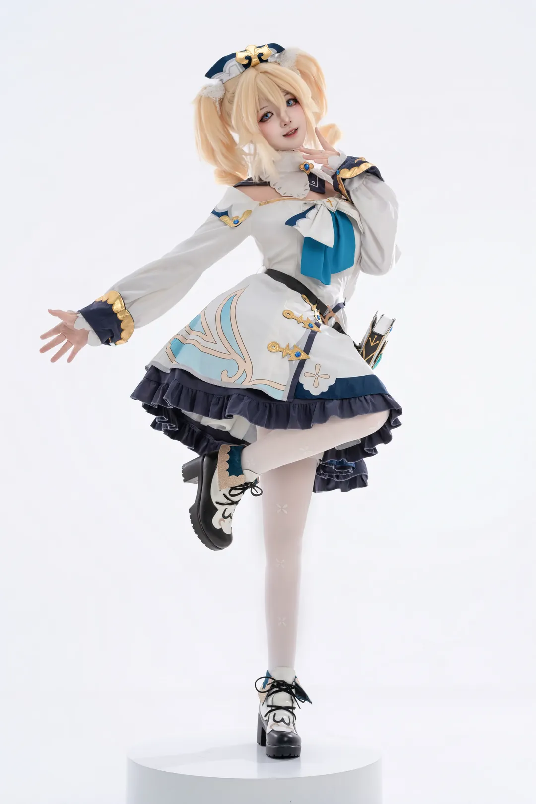 【芭芭拉cos】原神纯净白棚里的治愈系少女 - 第 6 张