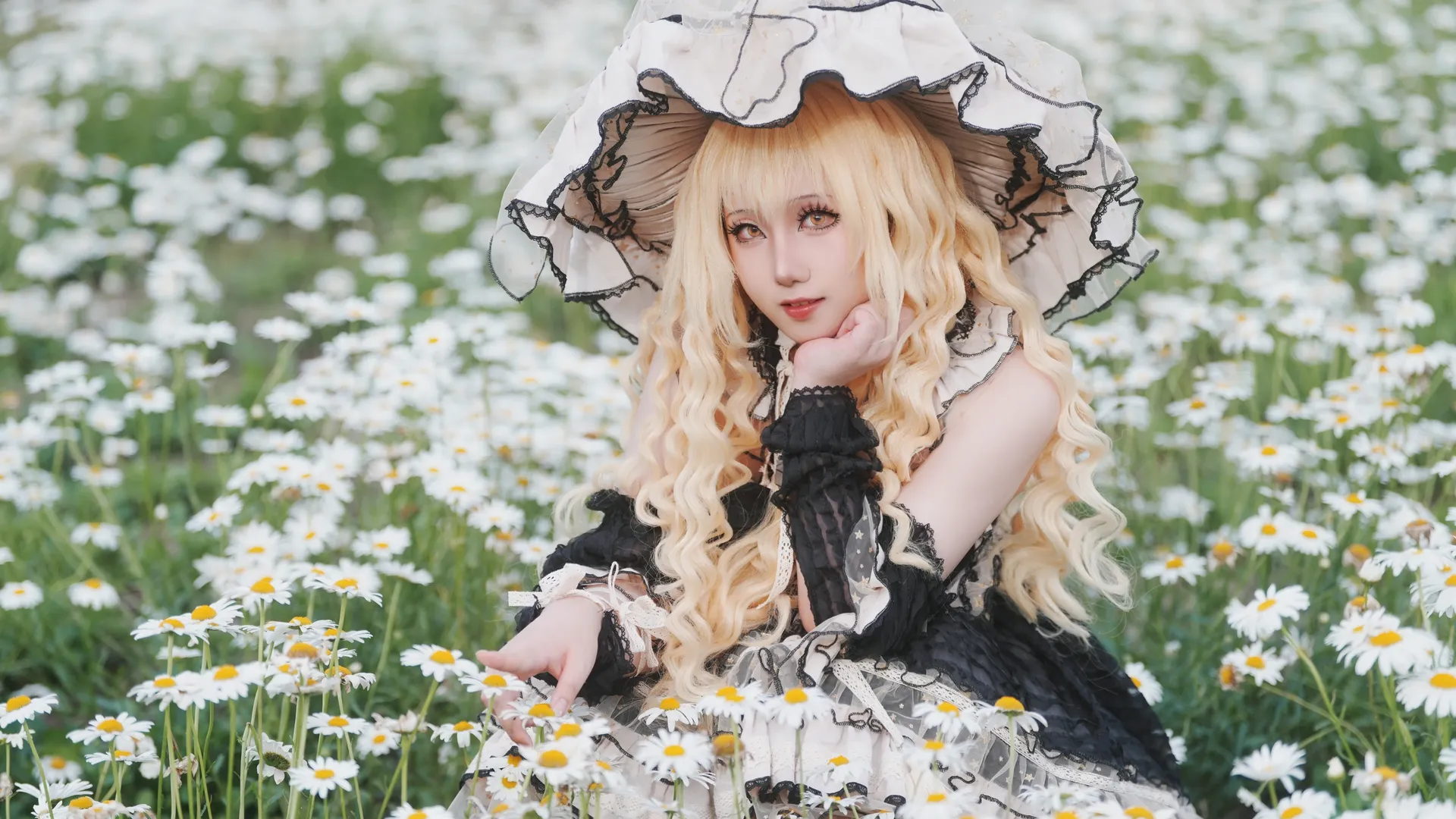 【雾雨魔理沙cos】不偷书的魔法使，闯入了一片雏菊花田