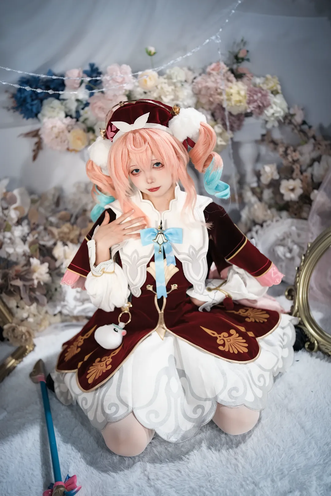 【风堇cos】崩坏星穹铁道的粉毛小天使，拿上法杖注入一点魔力 - 第 3 张