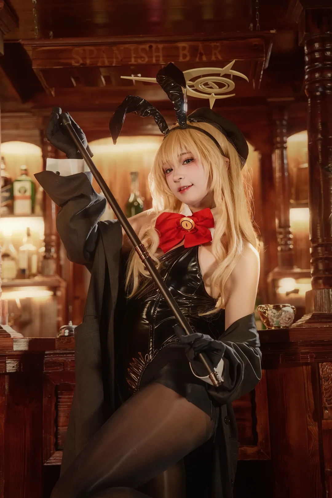 【笑面教授cos】蔚蓝档案，神秘酒吧里的反差诱惑