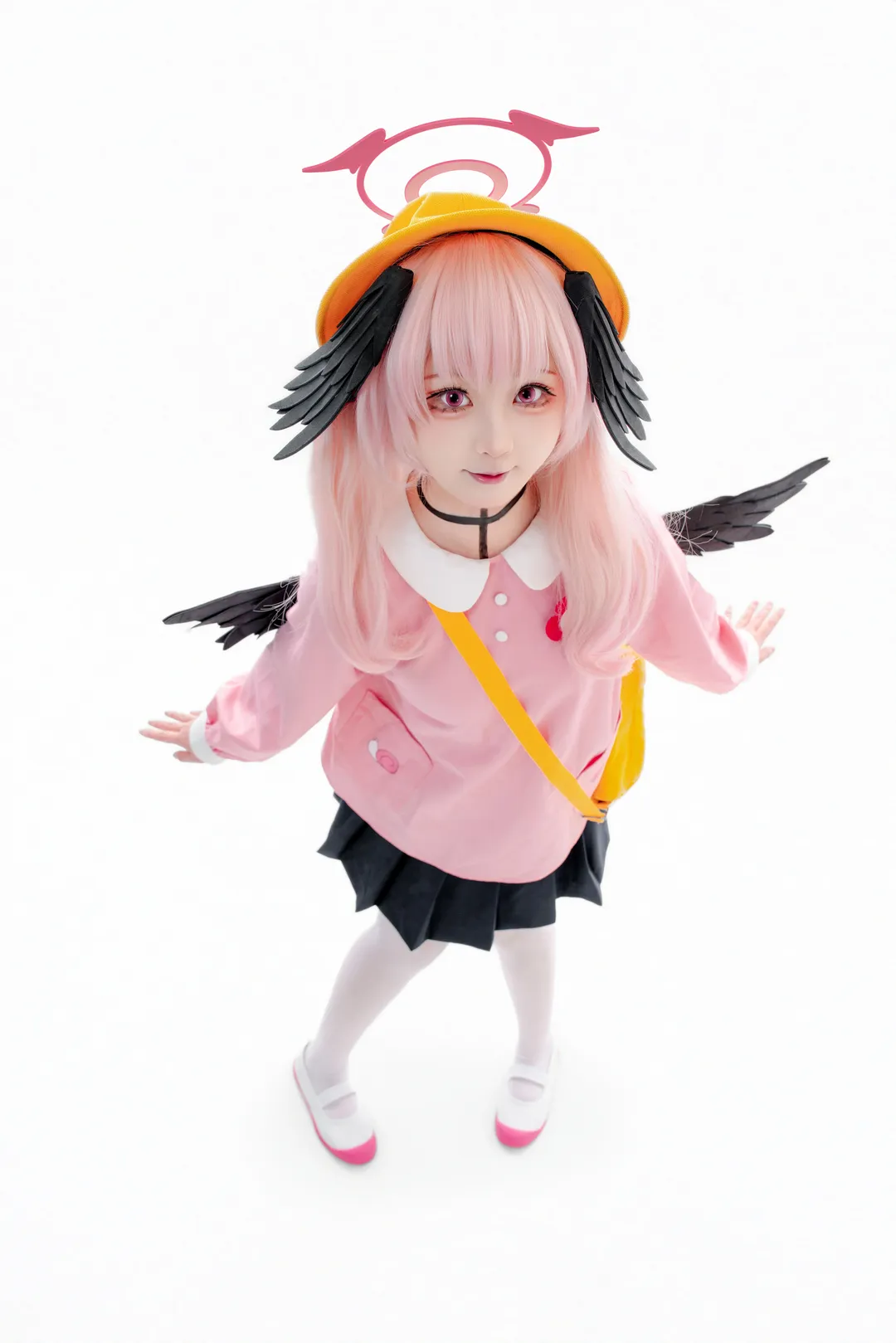 【下江小春cos】蔚蓝档案里的天使，戴好帽子出击 - 第 1 张