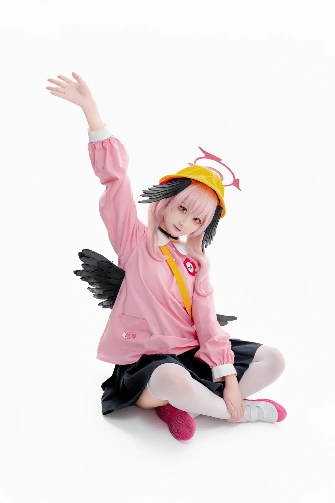 【下江小春cos】蔚蓝档案里的天使，戴好帽子出击 - 第 5 张
