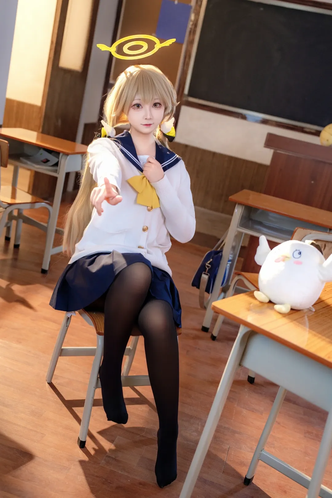 【阿慈穀日富美cos】蔚藍檔案裡的午後校園時光 - 第 5 張