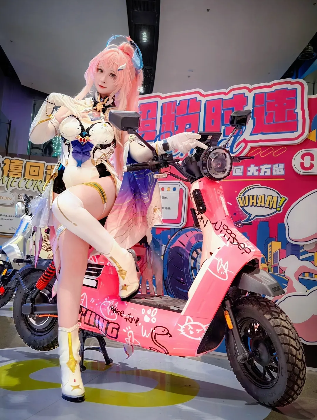 【爱弥斯cos】周末与霓星CC3换装车展的机车少女 - 第 3 张