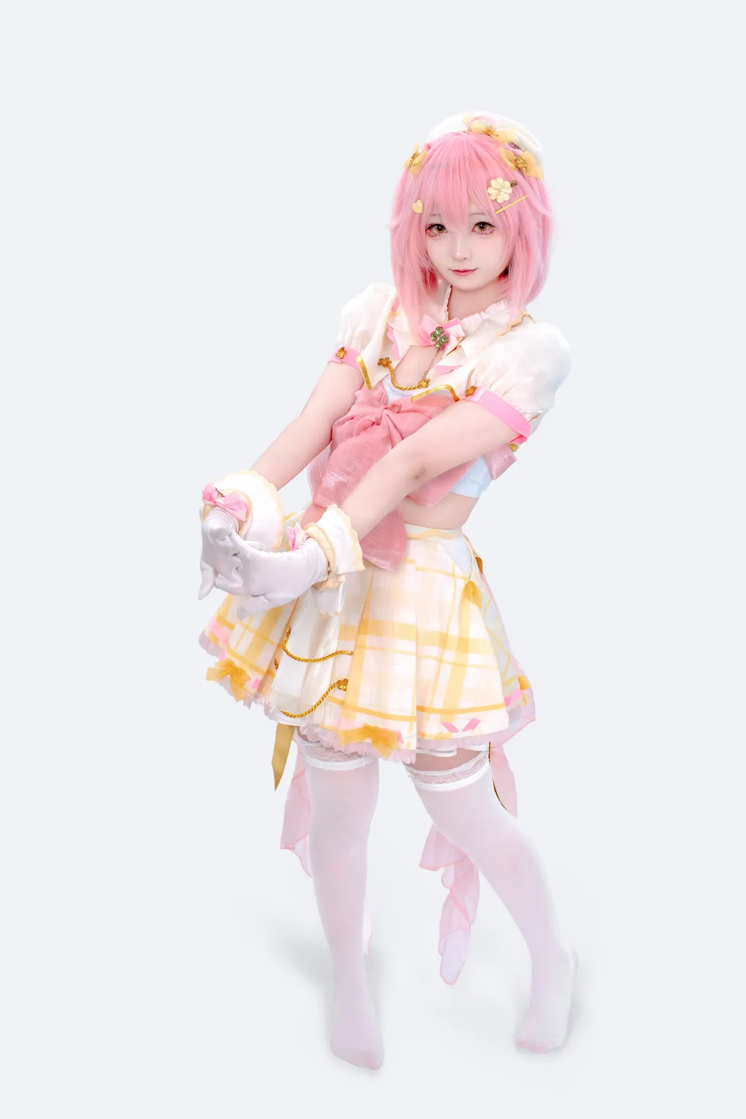 【永雛タフィー コスプレ】ピンク系アイドル風衣装とスタジオ撮影のポーズ参考 - 2 枚目