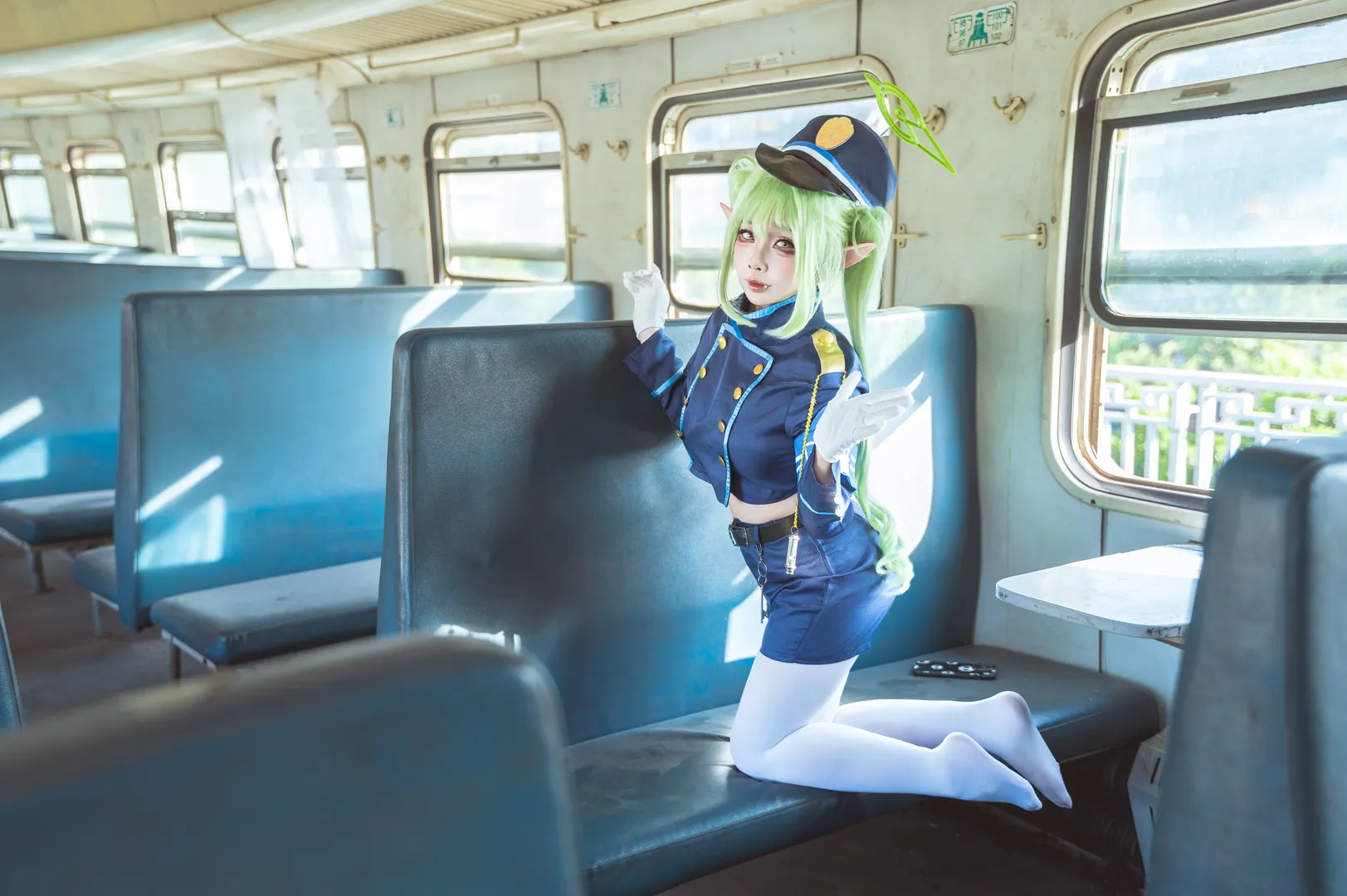 【橘望cos】蔚蓝档案，深蓝铁道部制服与复古列车的随拍 - 第 2 张