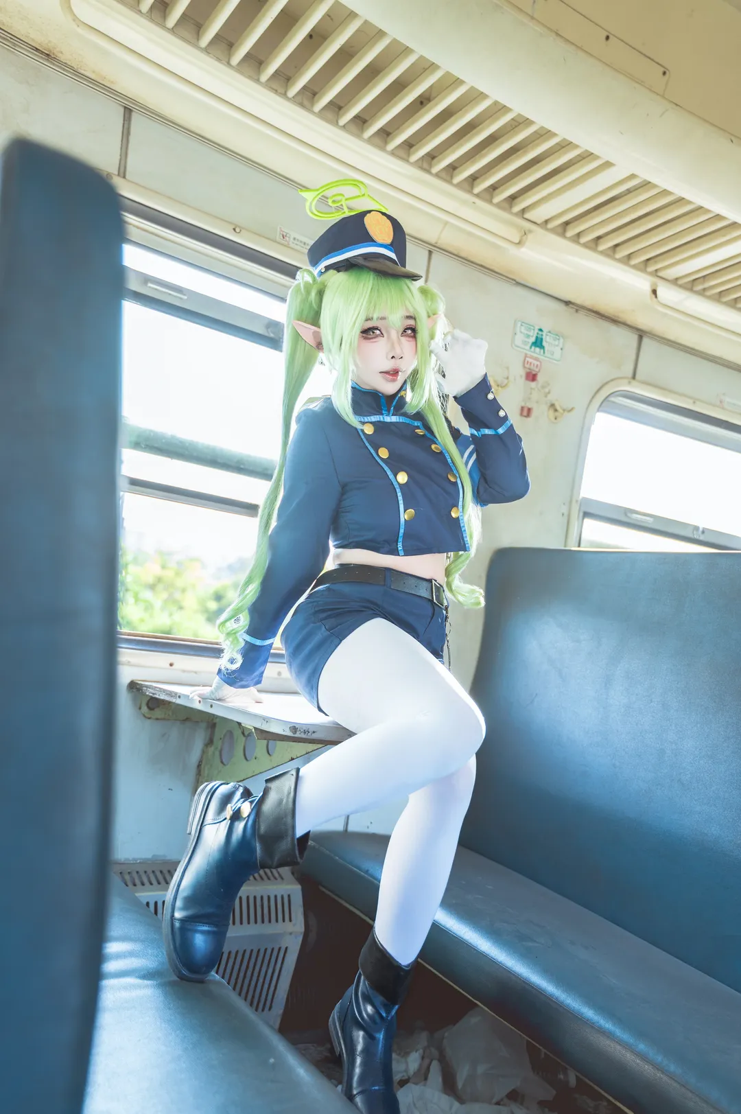 【橘望cos】蔚蓝档案，深蓝铁道部制服与复古列车的随拍 - 第 6 张