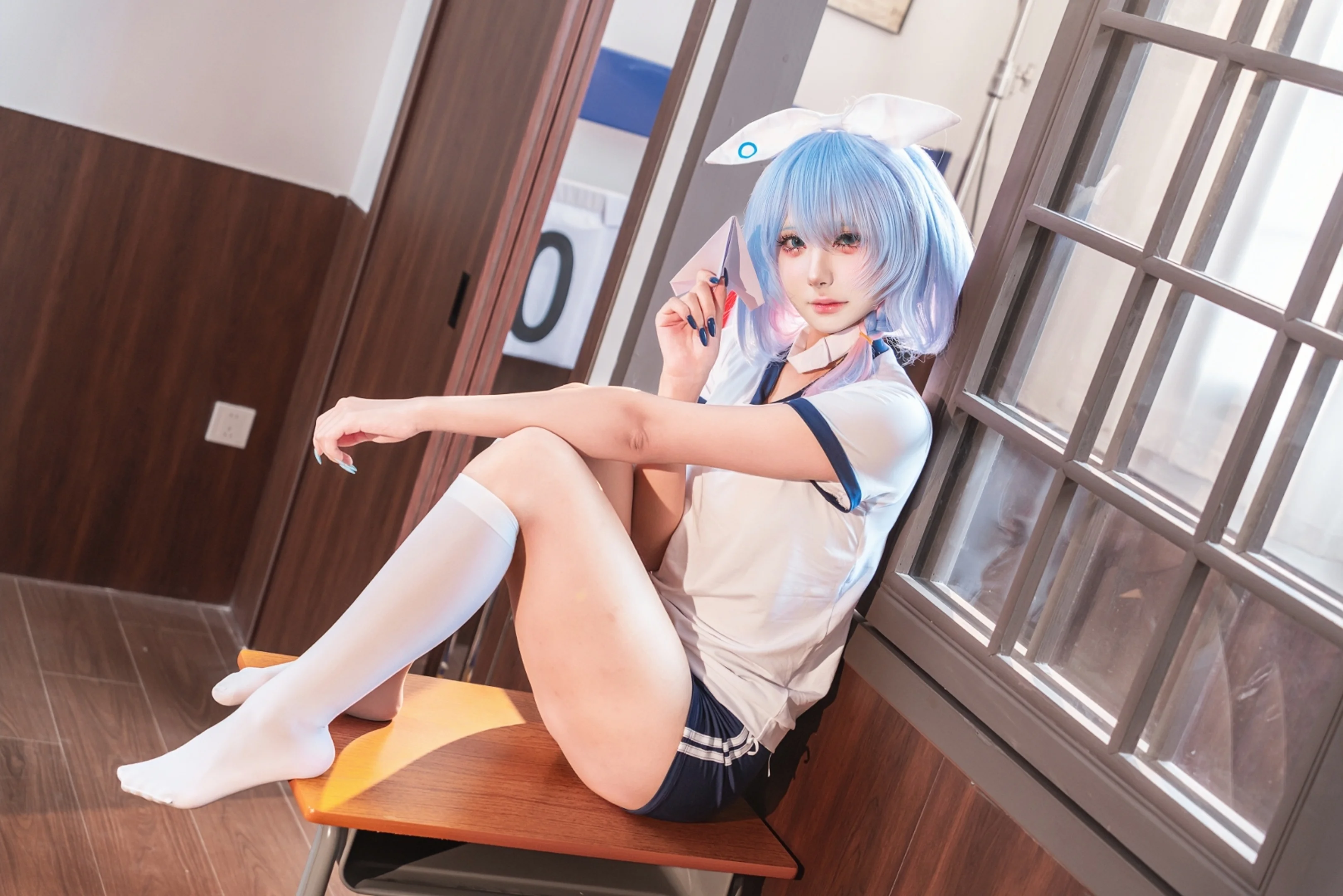 【阿羅娜cos】教室裡的藍白體操服，藍色惡魔的日常 - 第 2 張