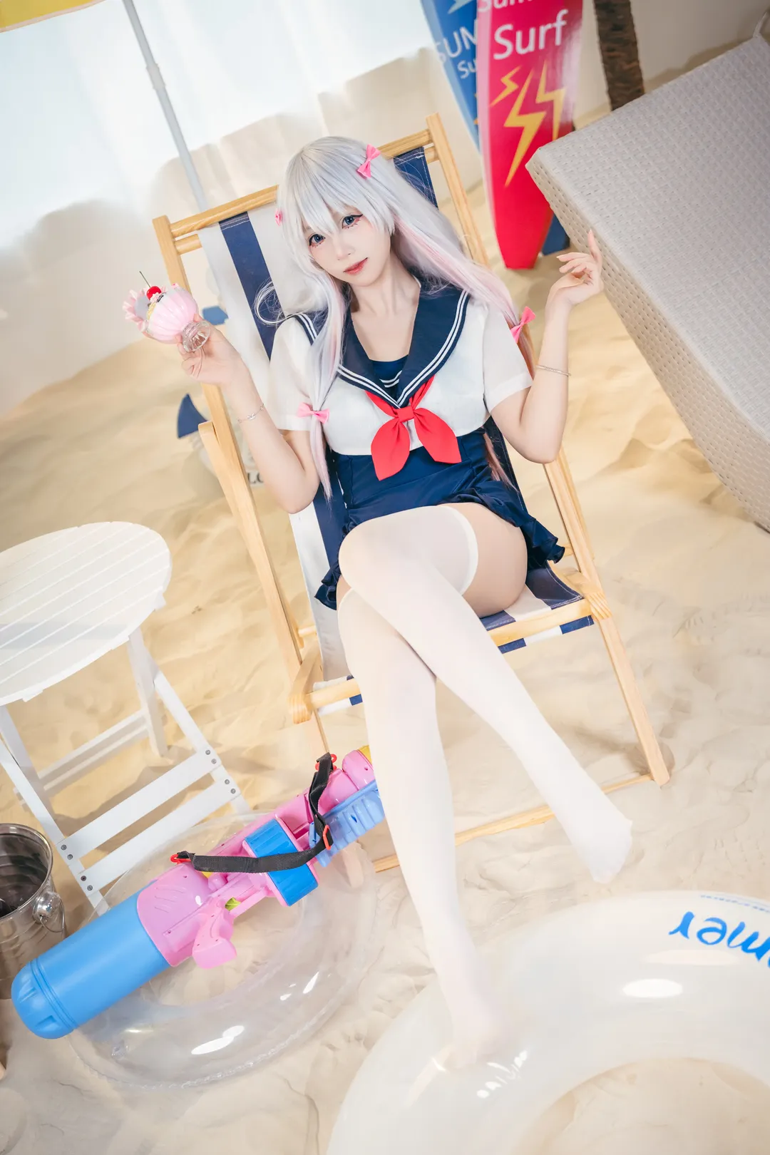 【纱雾cos】埃罗芒阿老师的夏日水手服，白丝与沙滩的完美搭配