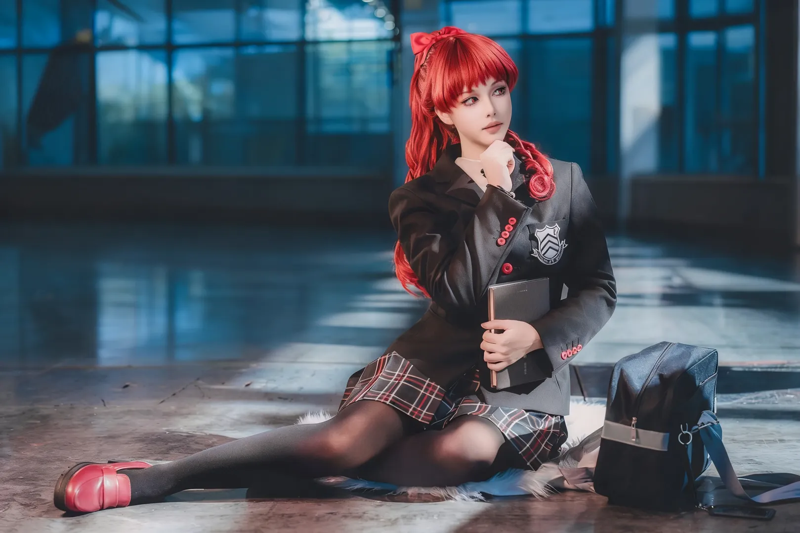 【芳泽霞cos】P5R里的那一抹红，现实中的校园定格
