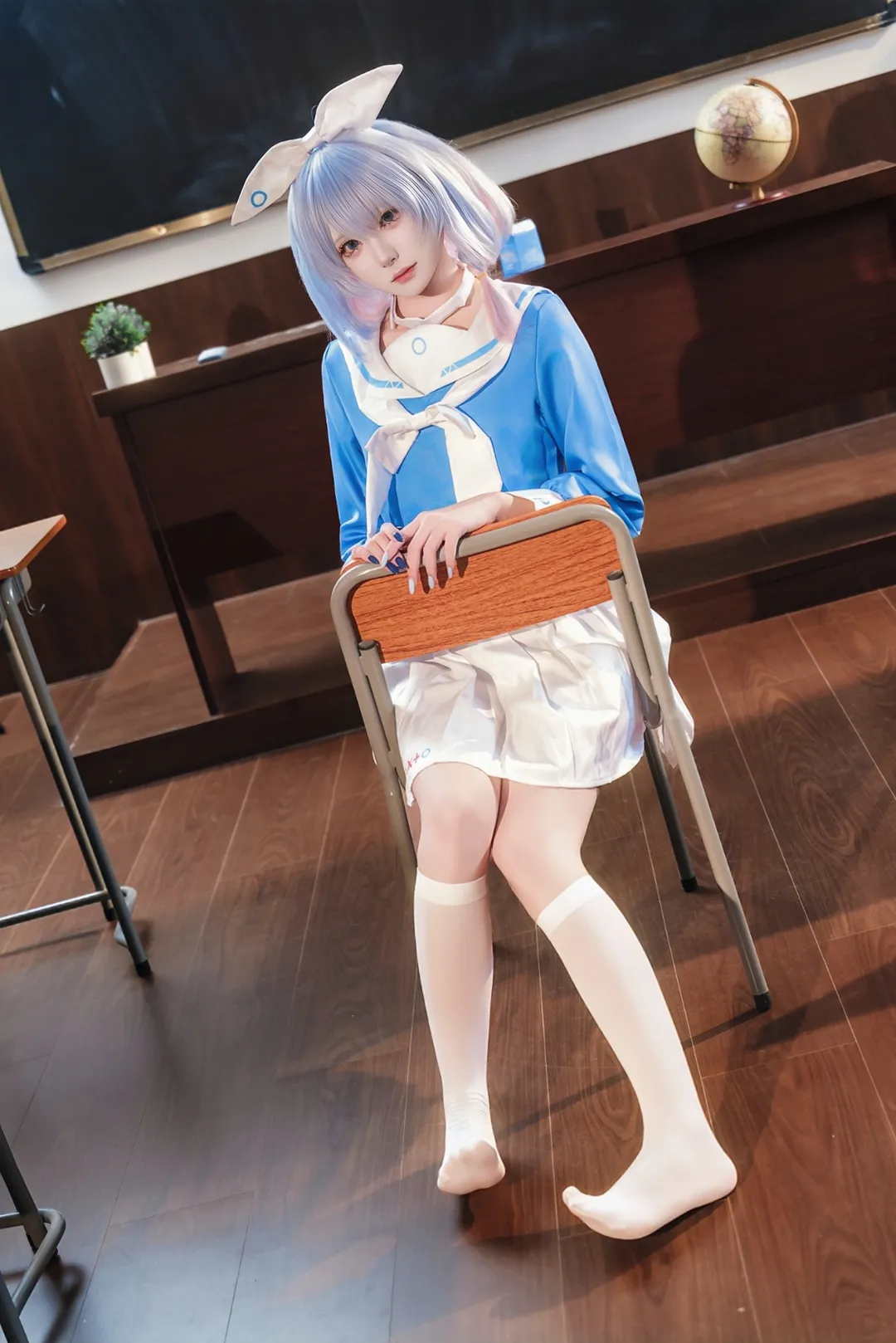 [Arona cosplay] Recess Moments in a Blue and White JK uniform - Image 8