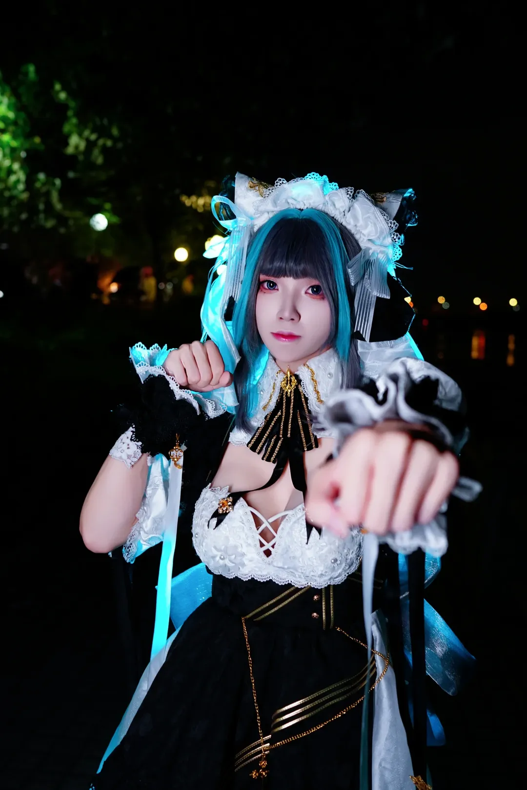 【碧蓝航线柴郡cos】深夜外拍，提裙与烟火的氛围感记录 - 第 3 张