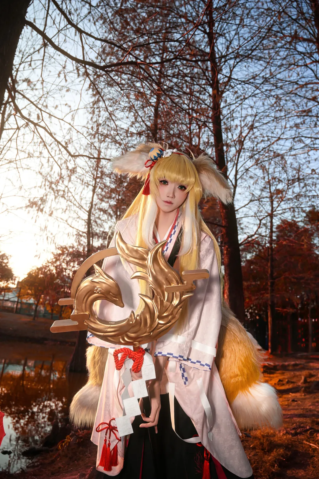 【鈴蘭cos】秋日暖陽下的落羽杉林，明日方舟異景 - 第 8 張
