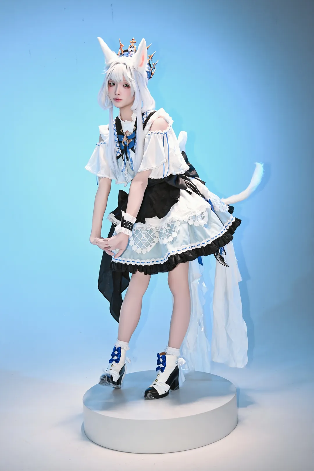 【迷迭香cos】明日方舟轻盈一梦，白棚里的猫耳少女 - 第 4 张