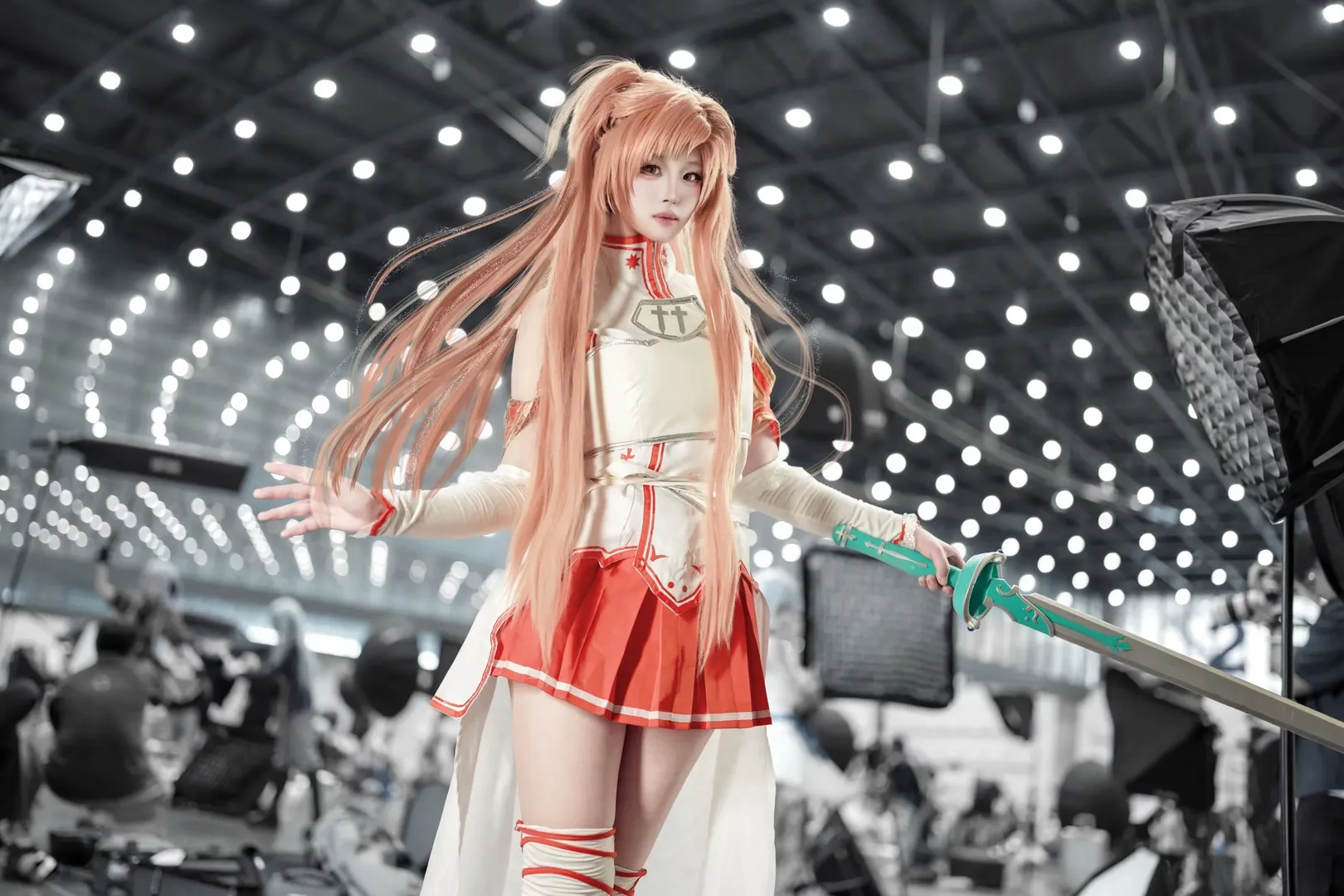 【亞絲娜cos】刀劍神域中的紅白劍士