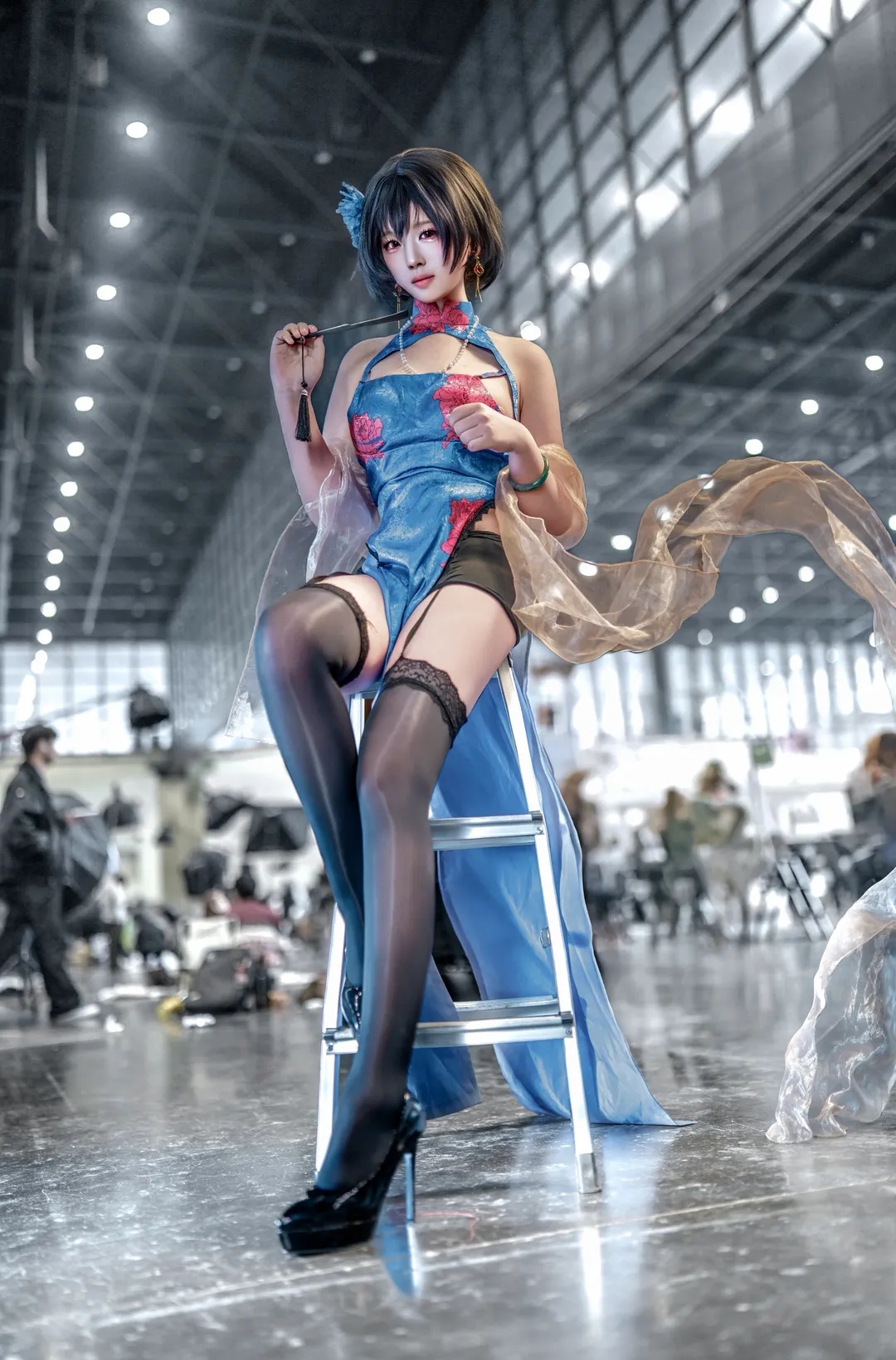 【建武cos】碧蓝航线，御姐风范与黑丝高跟的张力瞬间 - 第 2 张