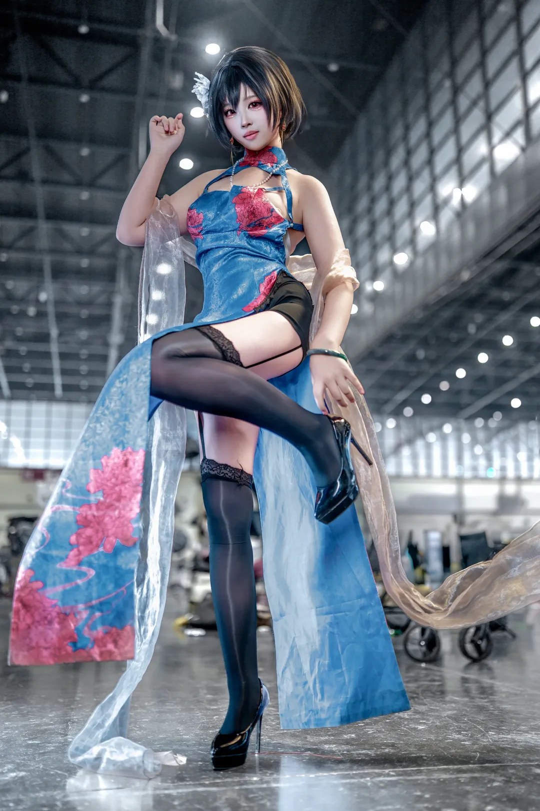 【建武cos】碧蓝航线，御姐风范与黑丝高跟的张力瞬间