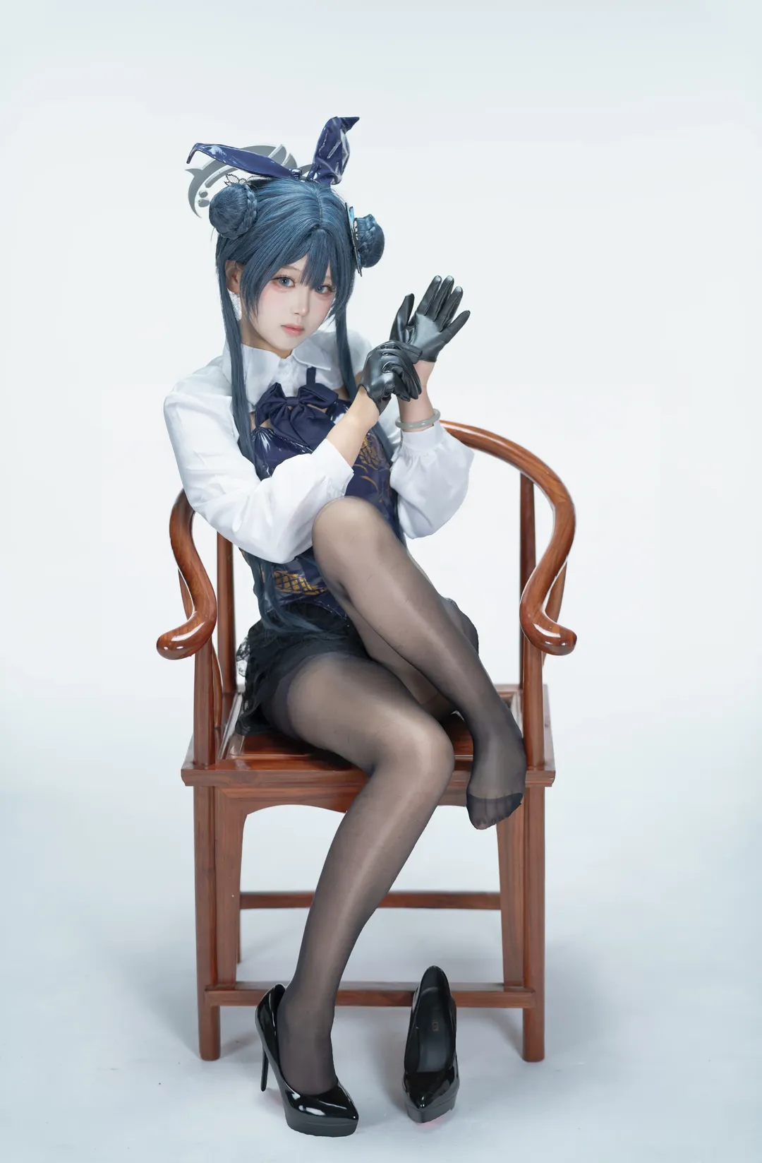 [Misaki cosplay] Chinese-Style Master of Blue Archive: An Interpretation of Classical Elegance - Image 2