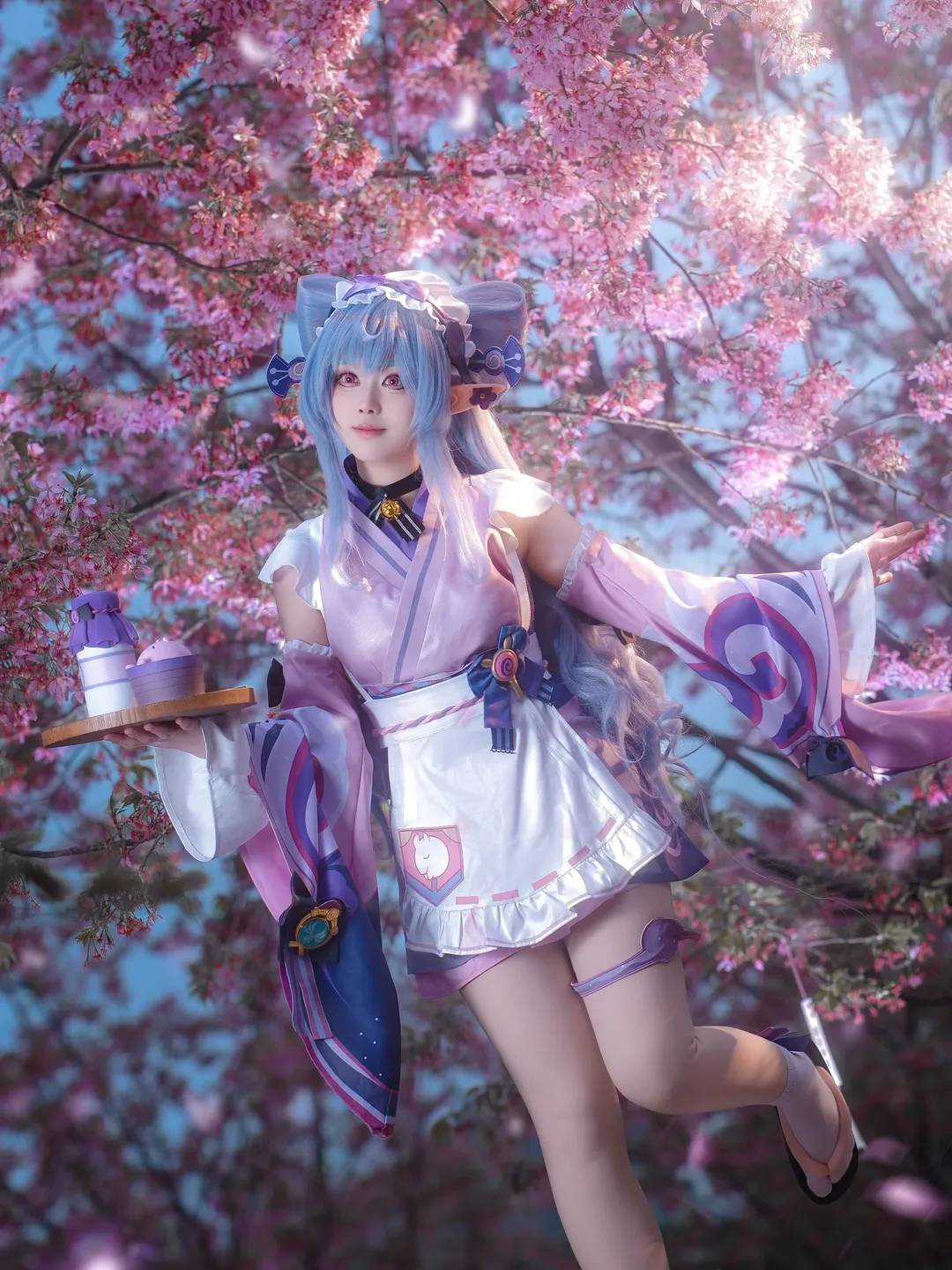 【梦见月瑞希cos】樱花树下的甜品师，终于把袖子穿对了（大概）