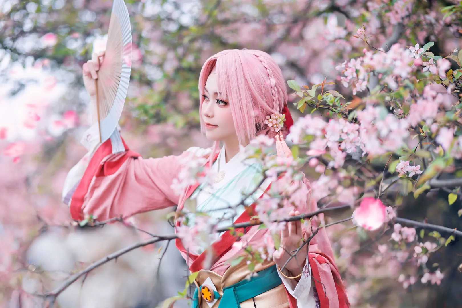 【Haruno Sakura cosplay】Naruto Mobile Shadows of Jianghu: Serene Martial World in Cherry Blossom Season - Image 2