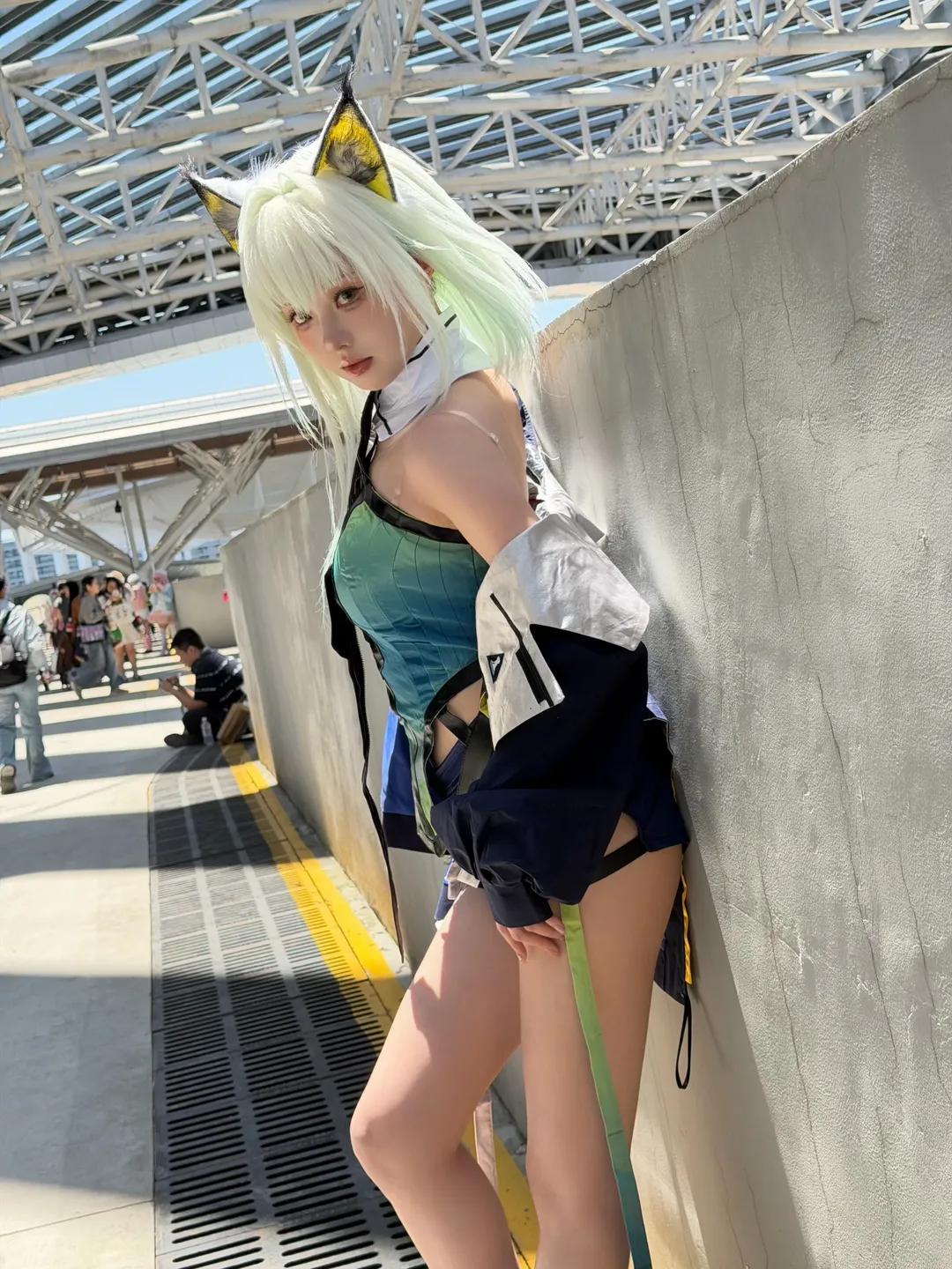 【ケルシー コスプレ】アークナイツCP32イベント写真、烈日の下の機械獣耳 - 3 枚目