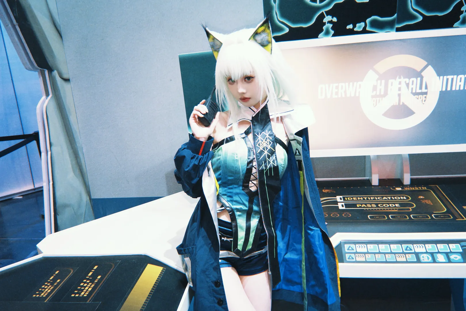 【凯尔希cos】CP32展台前的科技感与罗德岛记忆 - 第 3 张
