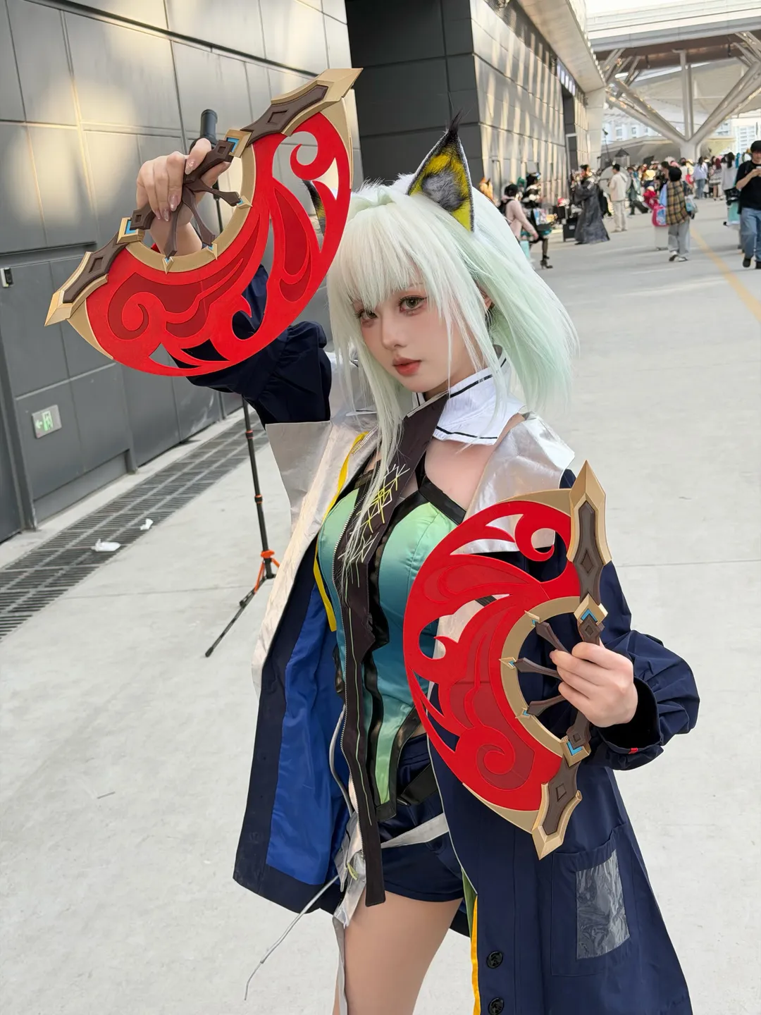 [Kal'tsit cosplay] Arknights Kal'tsit's "Blazing Feathers" Convention Photos at Comicup 32 - Image 1