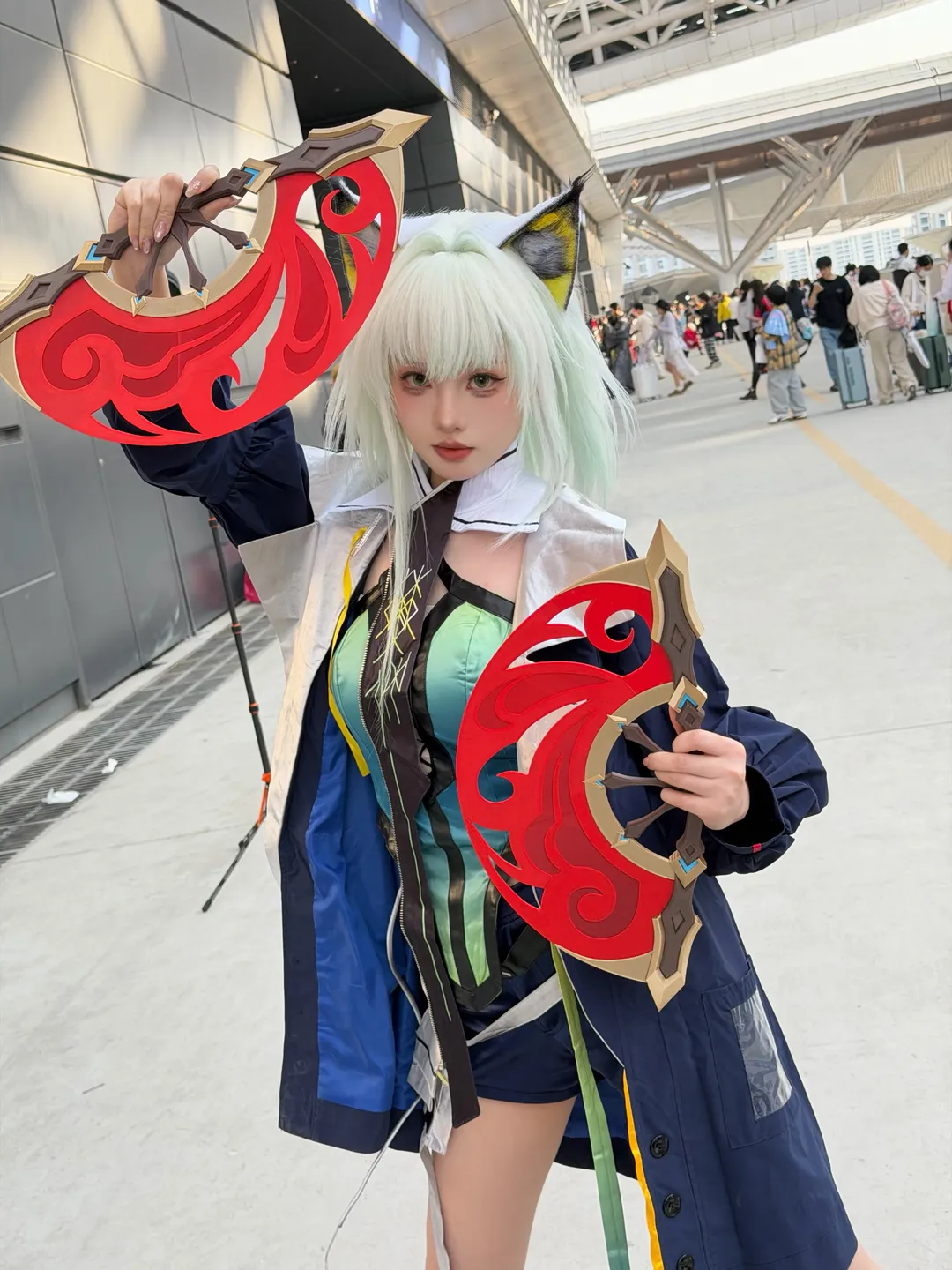 【凯尔希cos】明日方舟凯尔希的CP32火羽焚天场照