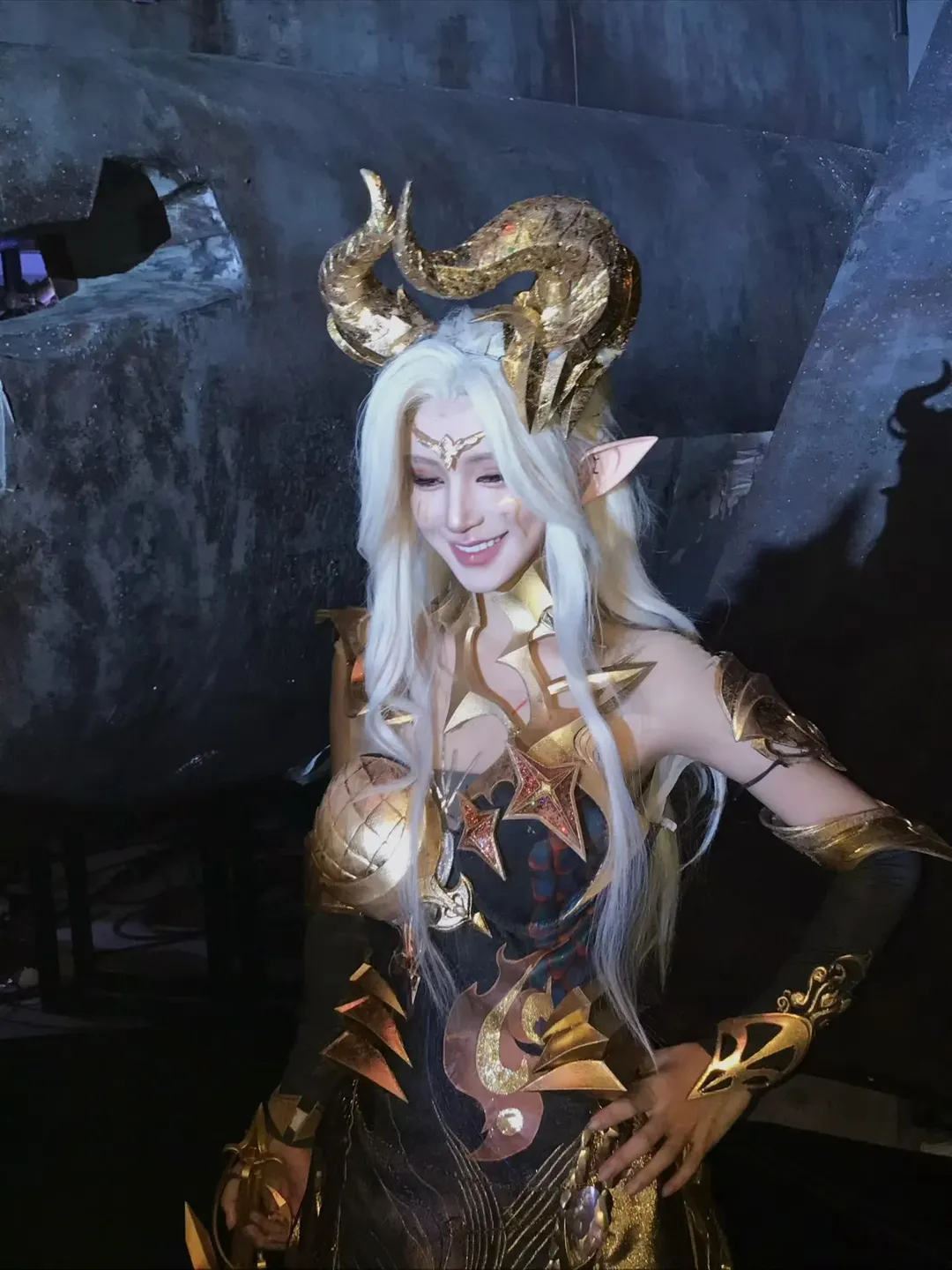 [Daenerys Targaryen Cosplay] Full Log of Game For Peace 7th Anniversary Official Makeup Artist Styling - Image 3